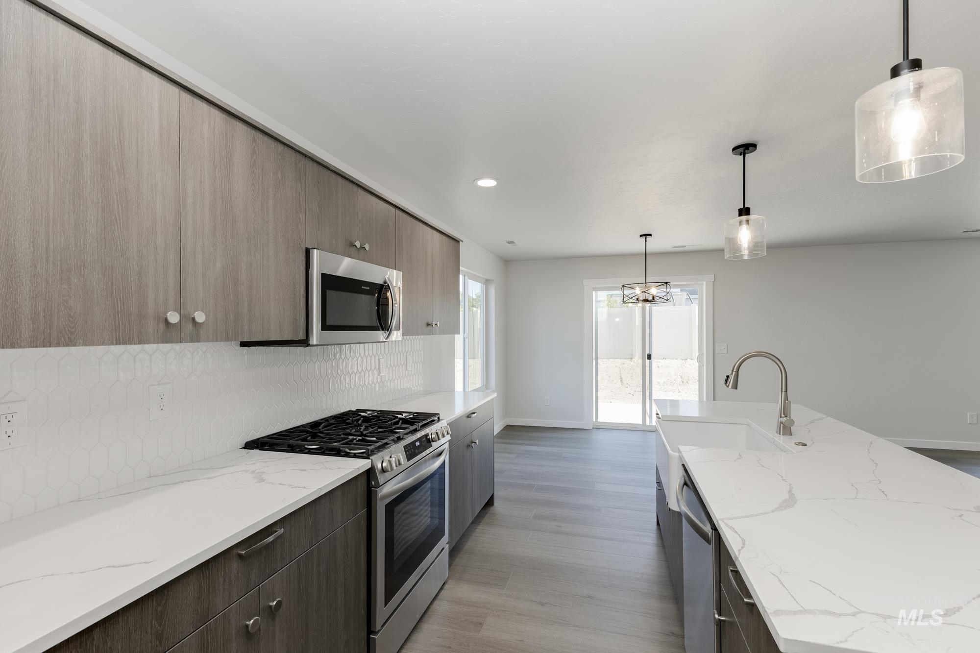 11120 W Teratai St, Star, Idaho 83669, 4 Bedrooms, 3 Bathrooms, Residential For Sale, Price $624,990,MLS 98957746