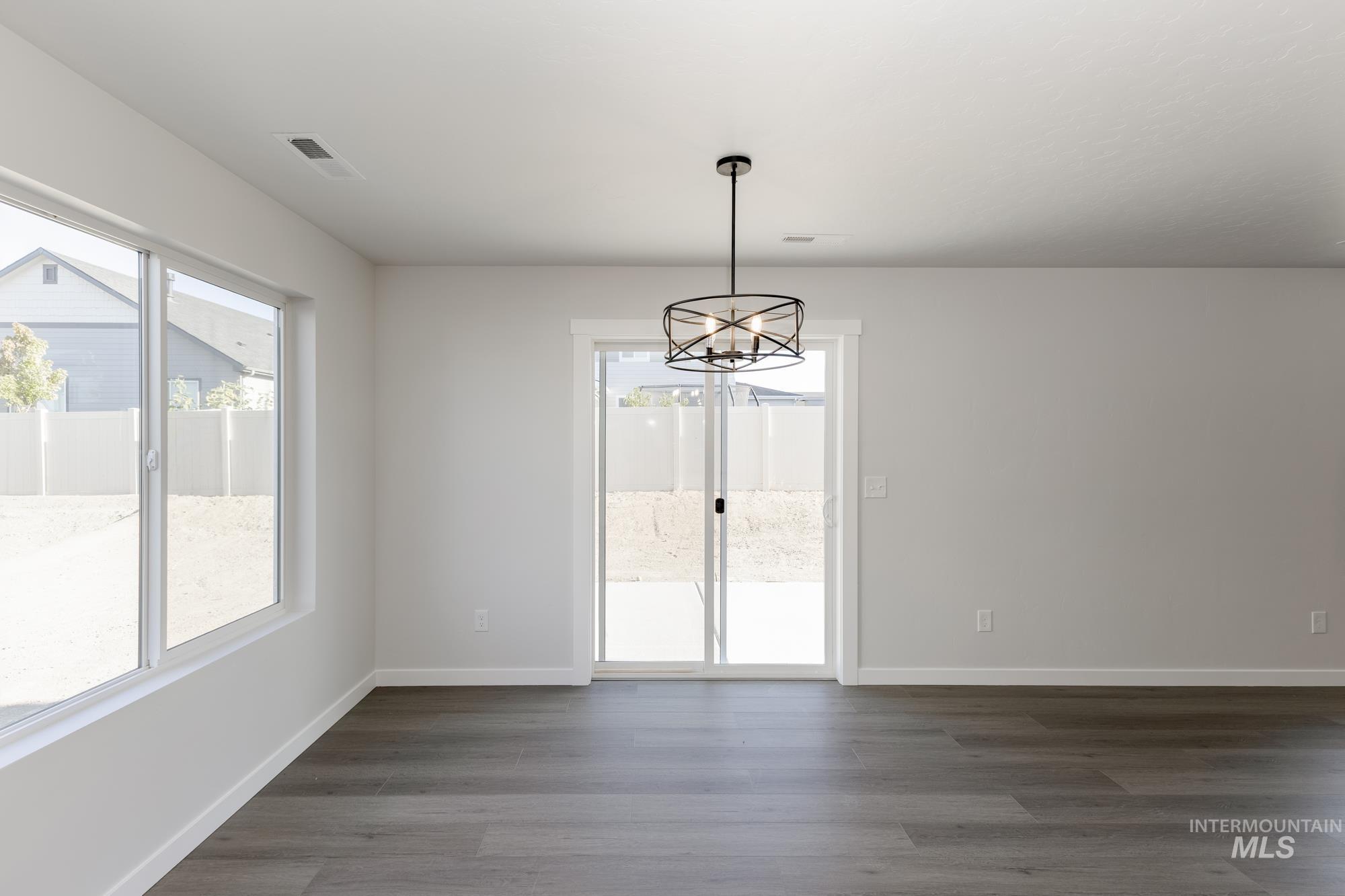 11120 W Teratai St, Star, Idaho 83669, 4 Bedrooms, 3 Bathrooms, Residential For Sale, Price $624,990,MLS 98957746