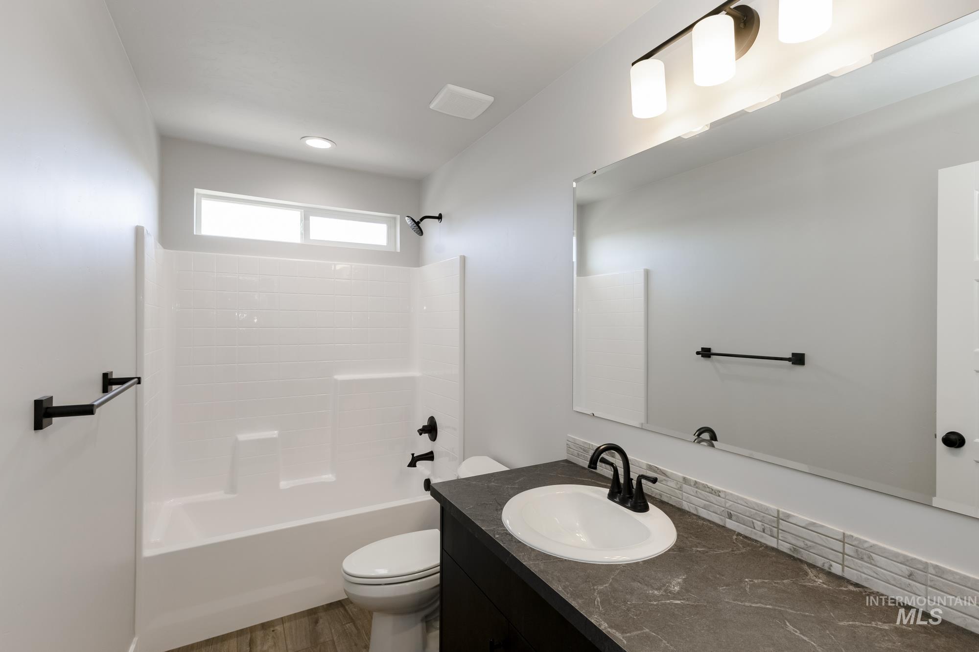 2352 N Carly Ave, Star, Idaho 83669, 4 Bedrooms, 2.5 Bathrooms, Residential For Sale, Price $494,990,MLS 98957748