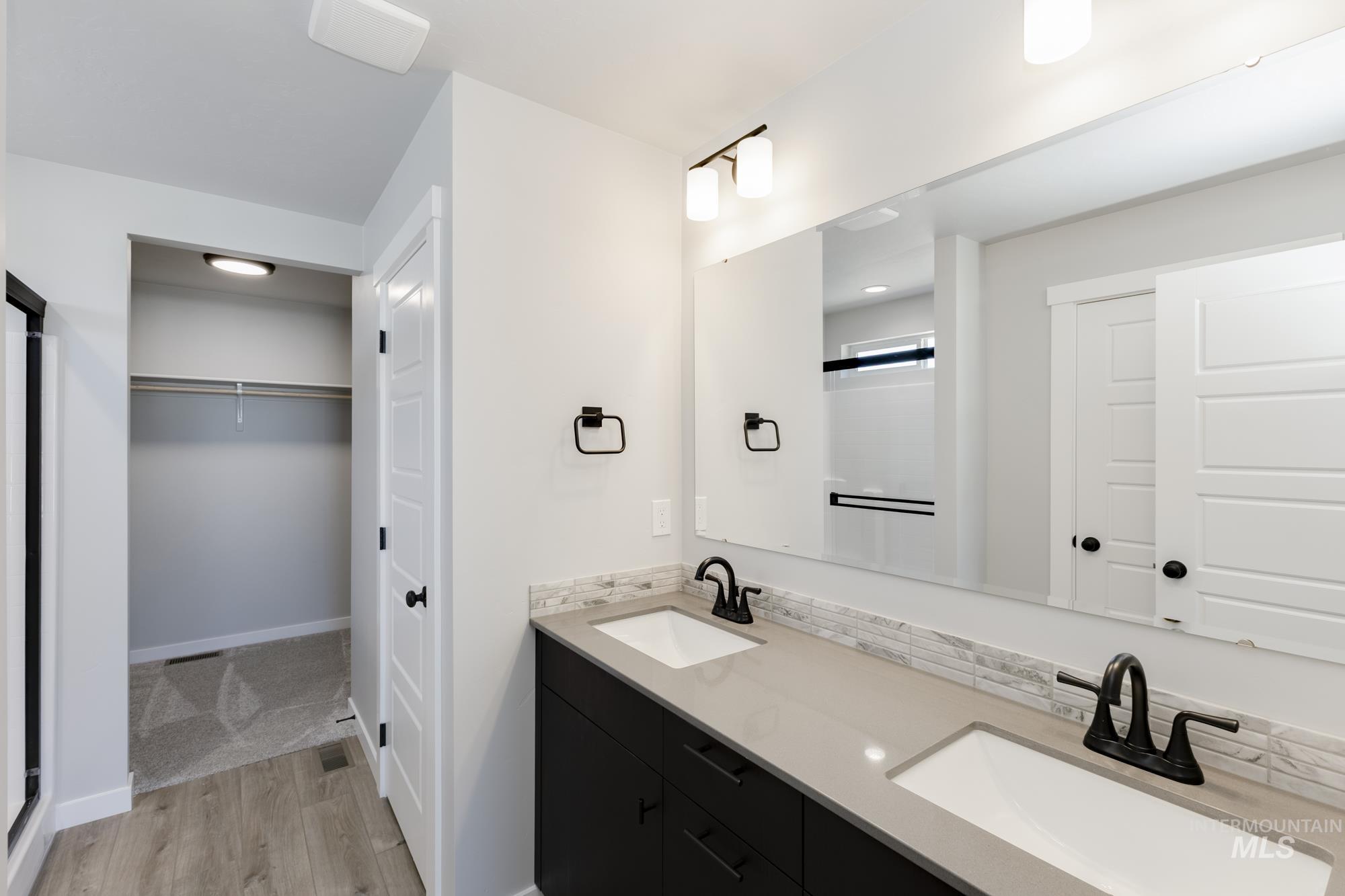 2352 N Carly Ave, Star, Idaho 83669, 4 Bedrooms, 2.5 Bathrooms, Residential For Sale, Price $494,990,MLS 98957748