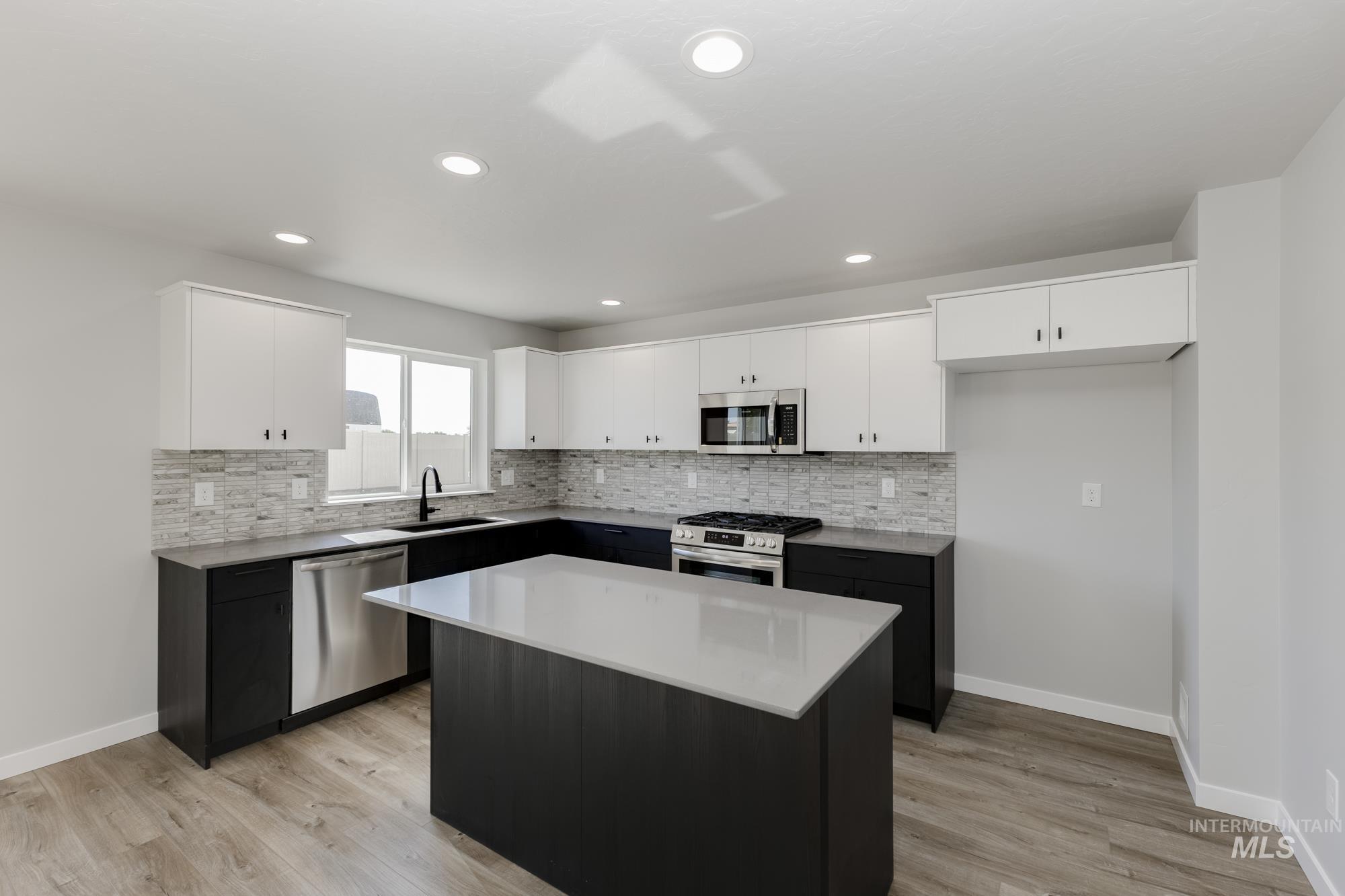 2352 N Carly Ave, Star, Idaho 83669, 4 Bedrooms, 2.5 Bathrooms, Residential For Sale, Price $494,990,MLS 98957748