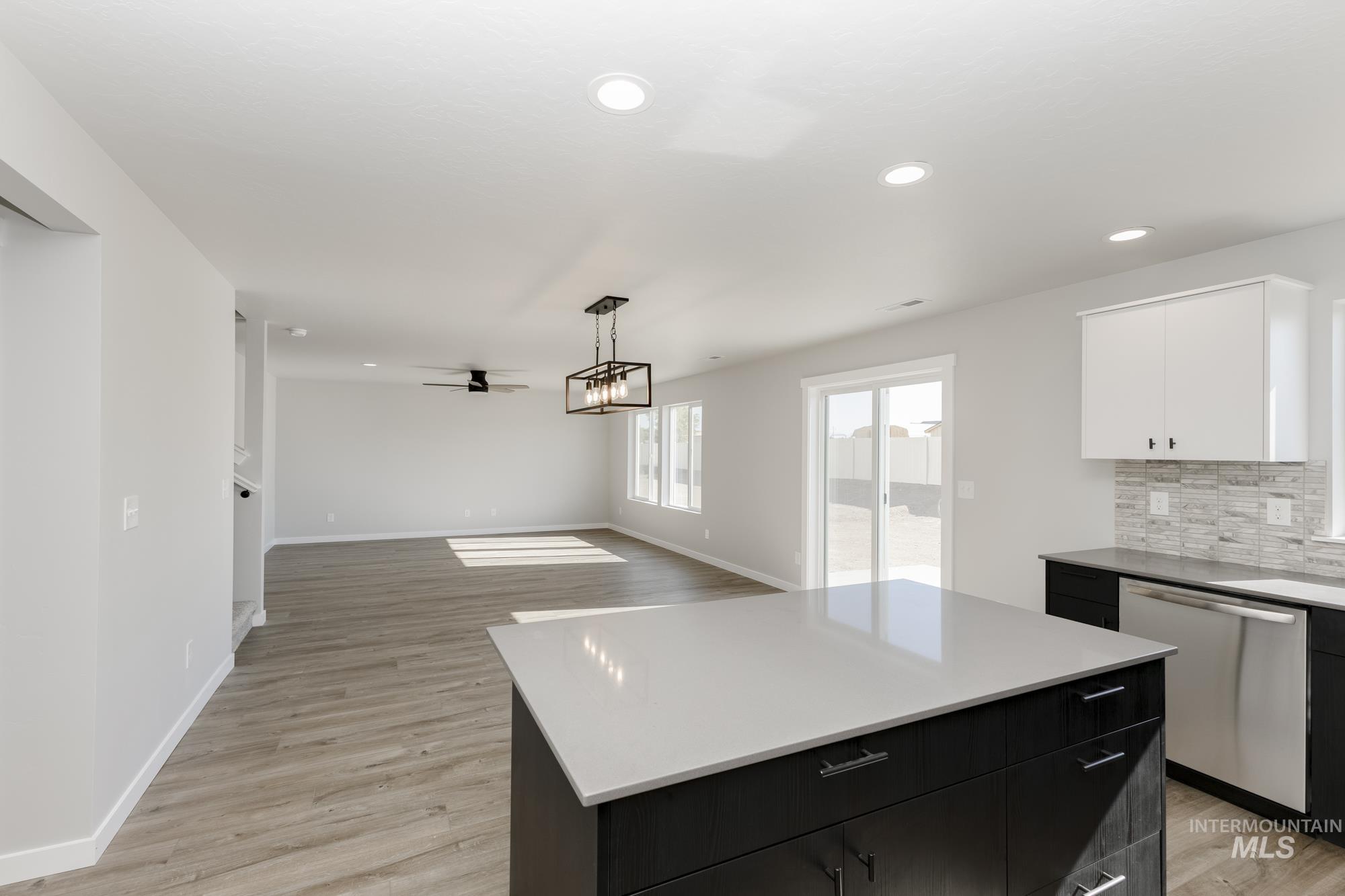 2352 N Carly Ave, Star, Idaho 83669, 4 Bedrooms, 2.5 Bathrooms, Residential For Sale, Price $494,990,MLS 98957748