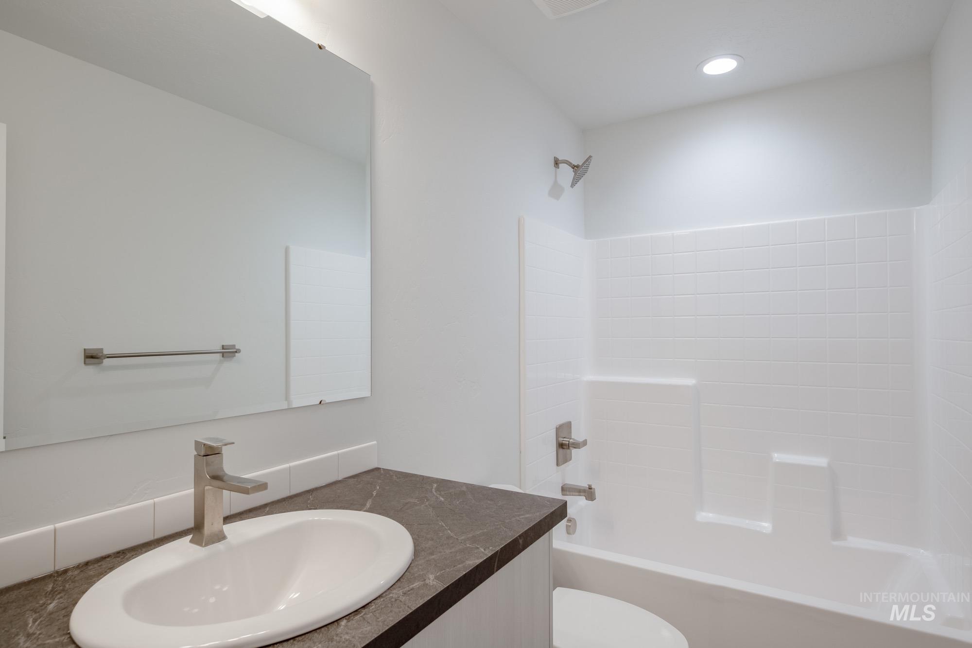 19422 Schooner Ave, Caldwell, Idaho 83605, 4 Bedrooms, 2 Bathrooms, Residential For Sale, Price $402,990,MLS 98957761