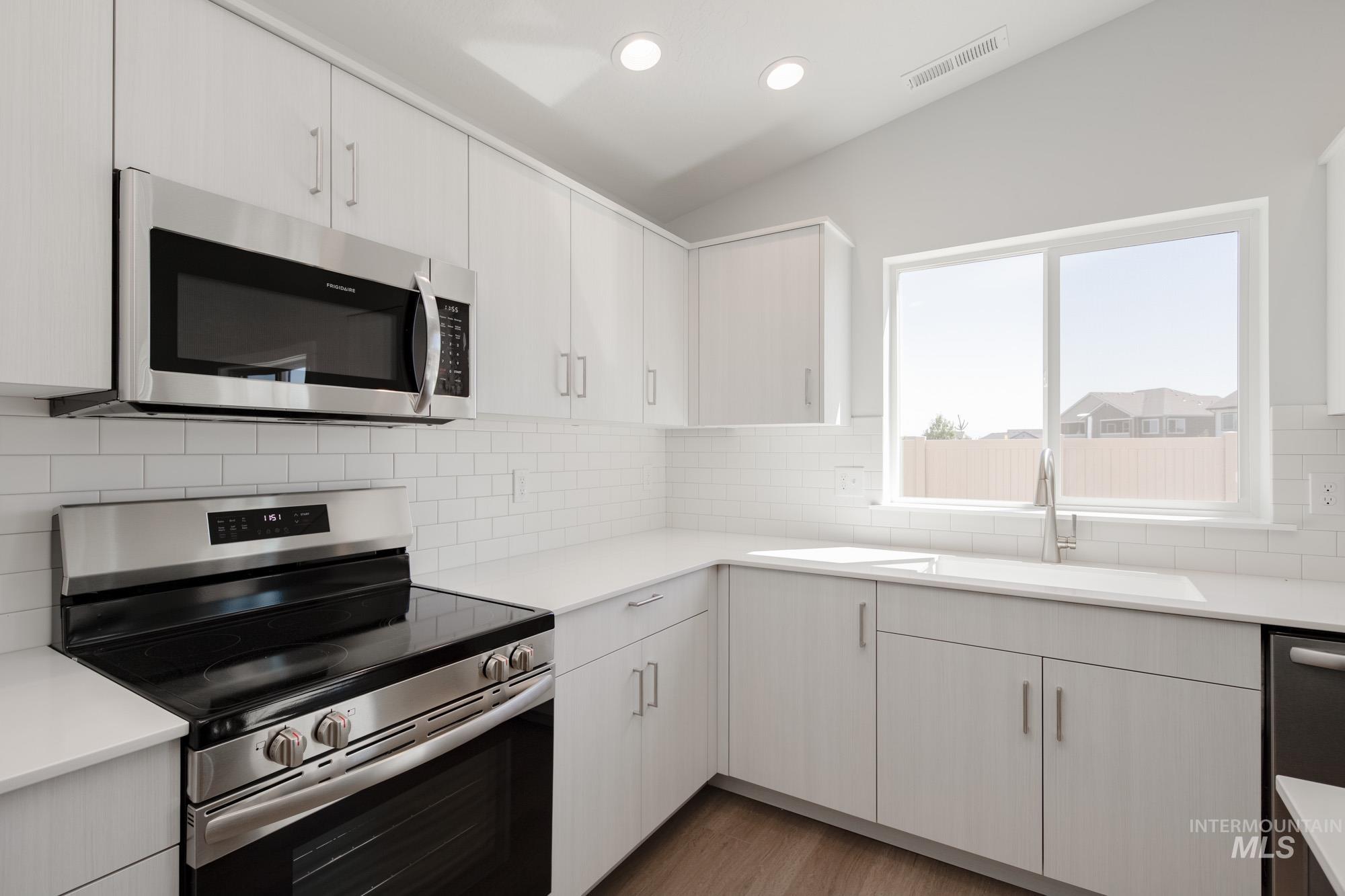 19422 Schooner Ave, Caldwell, Idaho 83605, 4 Bedrooms, 2 Bathrooms, Residential For Sale, Price $402,990,MLS 98957761