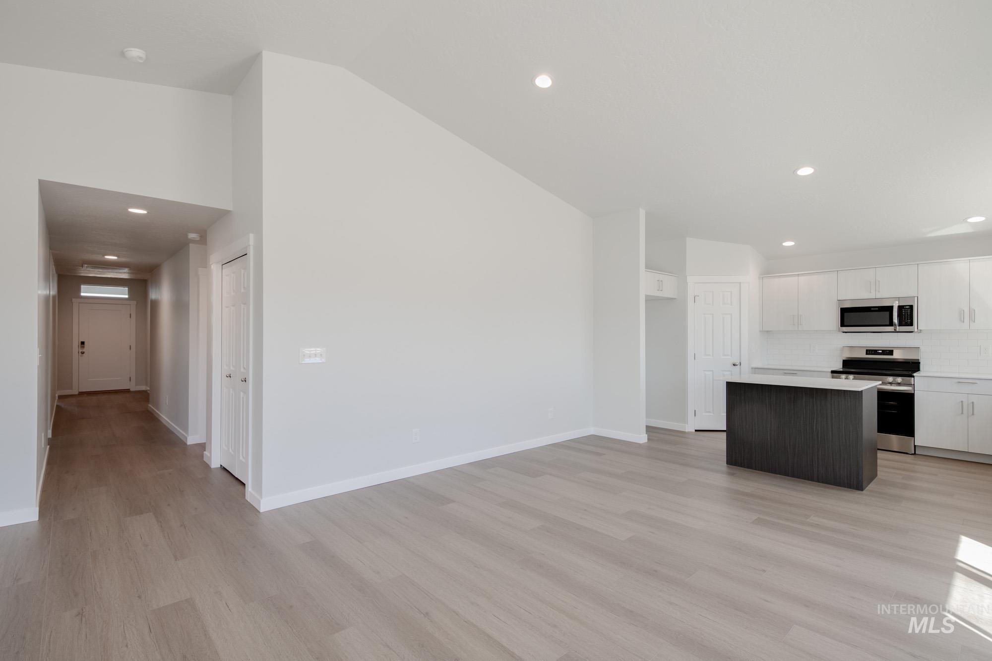 19422 Schooner Ave, Caldwell, Idaho 83605, 4 Bedrooms, 2 Bathrooms, Residential For Sale, Price $402,990,MLS 98957761