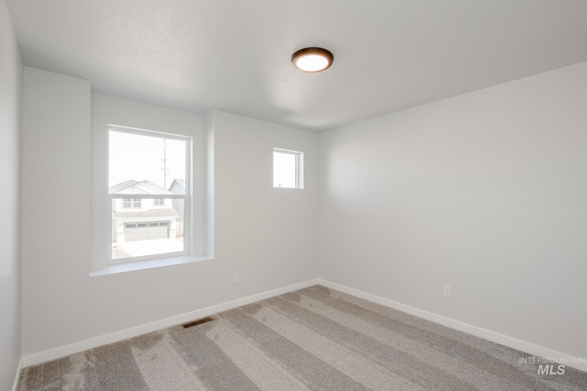 4195 E Woodmurra St, Meridian, Idaho 83642, 3 Bedrooms, 2.5 Bathrooms, Residential For Sale, Price $422,990,MLS 98957768