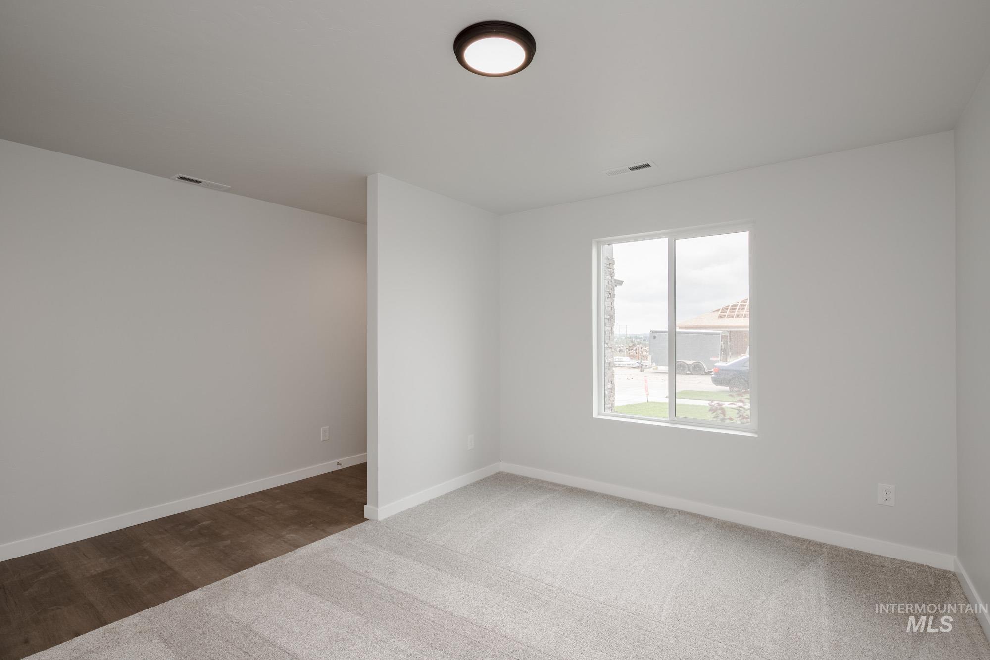 986 W Cub River Dr, Meridian, Idaho 83642, 4 Bedrooms, 2.5 Bathrooms, Residential For Sale, Price $489,990,MLS 98957775