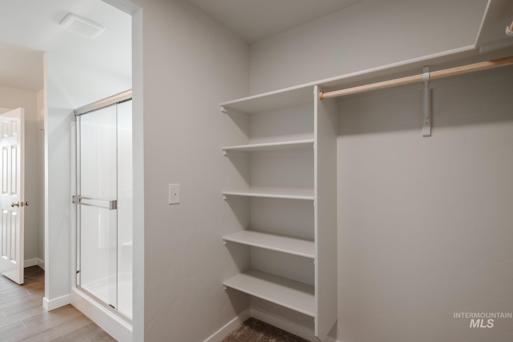 986 W Cub River Dr, Meridian, Idaho 83642, 4 Bedrooms, 2.5 Bathrooms, Residential For Sale, Price $489,990,MLS 98957775