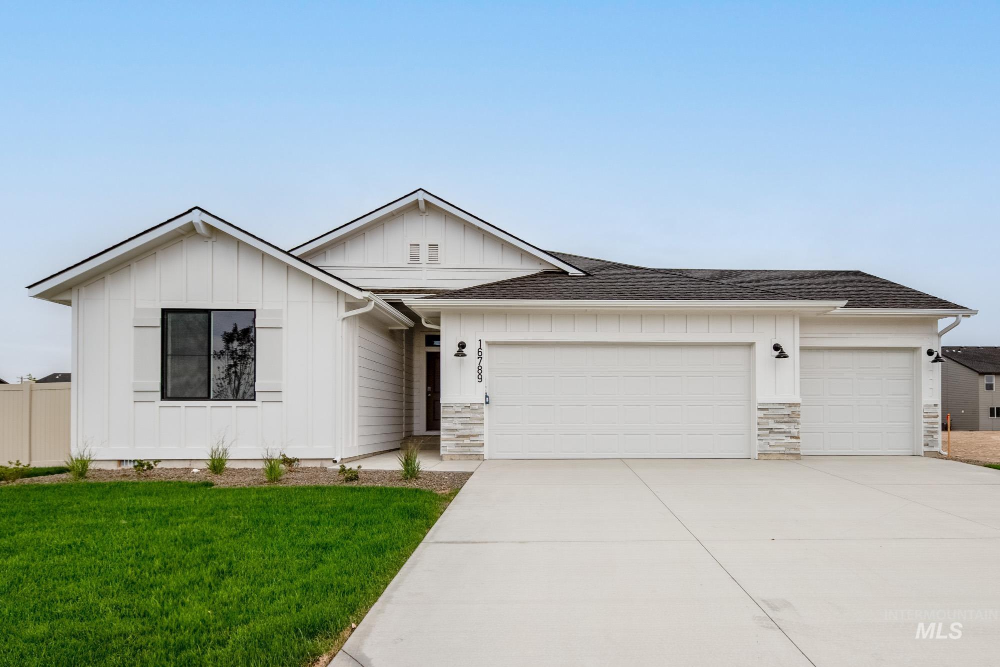 16789 Sentinel Ave, Caldwell, Idaho 83607, 4 Bedrooms, 2 Bathrooms, Residential For Sale, Price $413,990,MLS 98957777