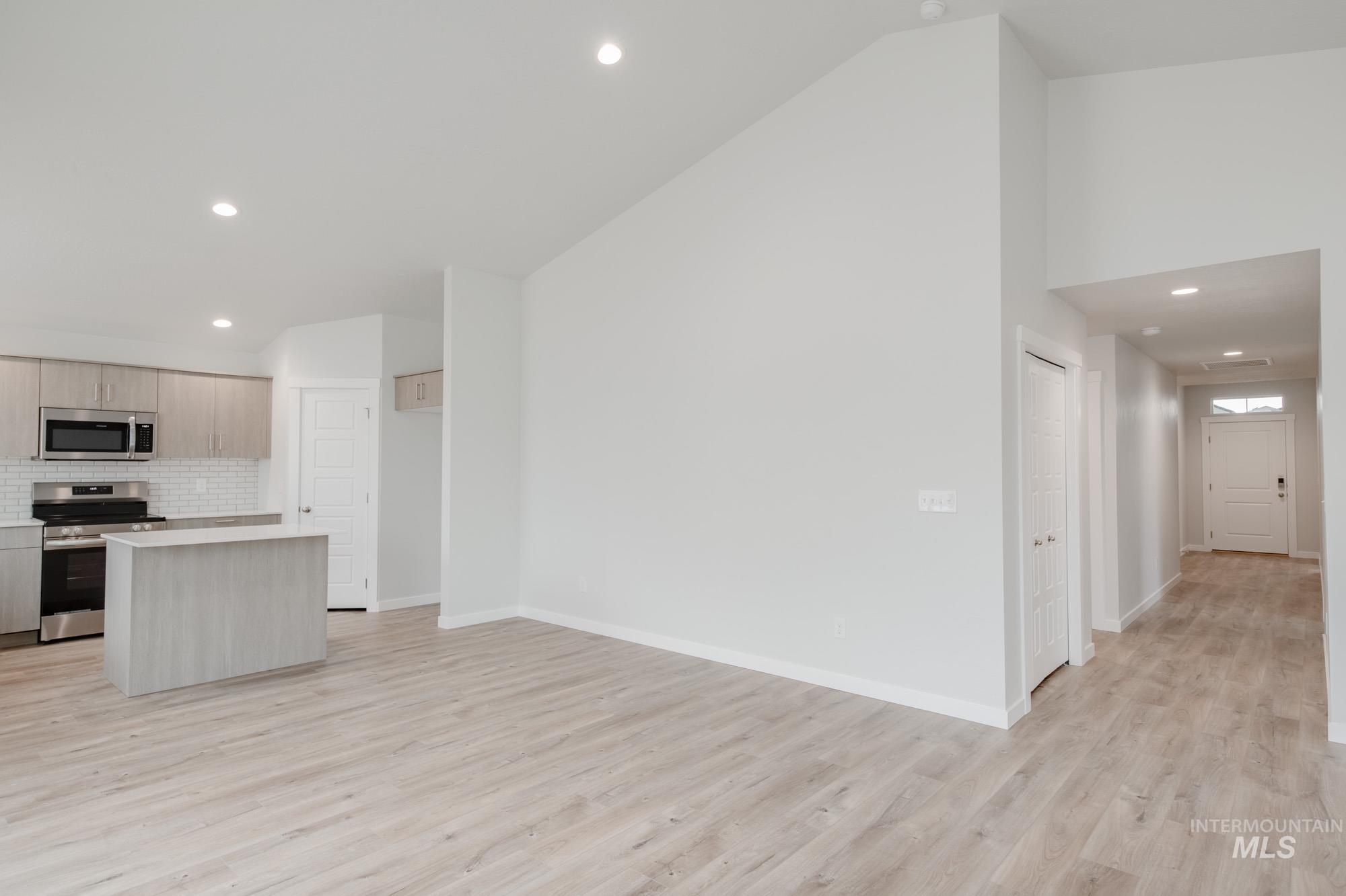 16789 Sentinel Ave, Caldwell, Idaho 83607, 4 Bedrooms, 2 Bathrooms, Residential For Sale, Price $413,990,MLS 98957777