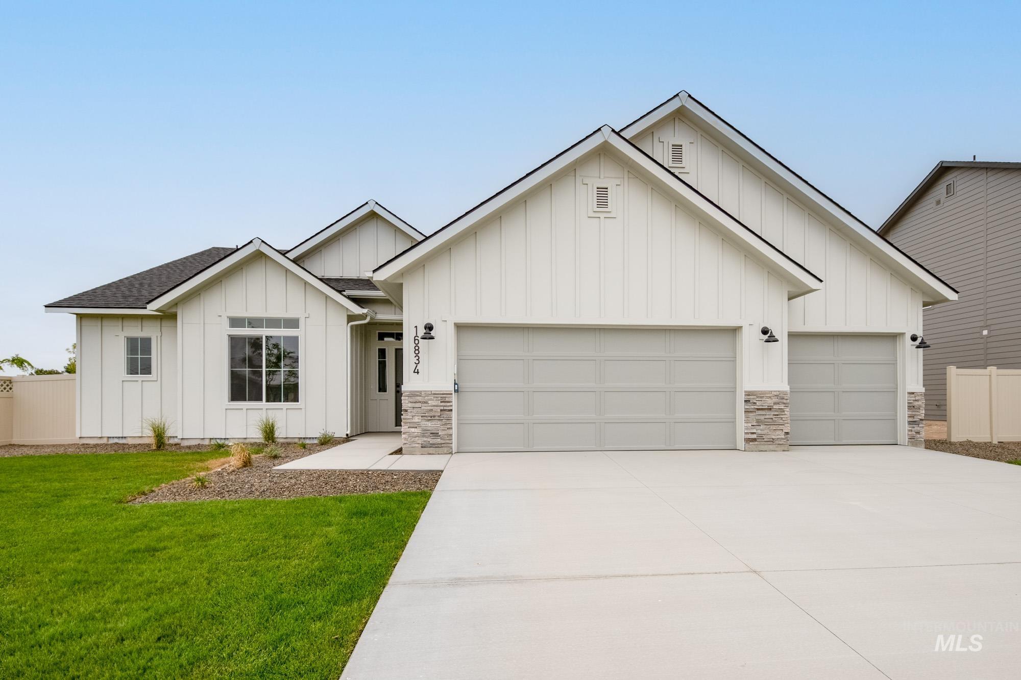 16834 Carlin Ave, Caldwell, Idaho 83607, 4 Bedrooms, 2 Bathrooms, Residential For Sale, Price $465,990,MLS 98957779