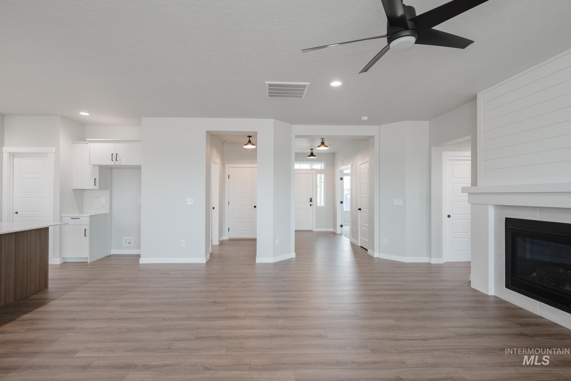 16834 Carlin Ave, Caldwell, Idaho 83607, 4 Bedrooms, 2 Bathrooms, Residential For Sale, Price $465,990,MLS 98957779