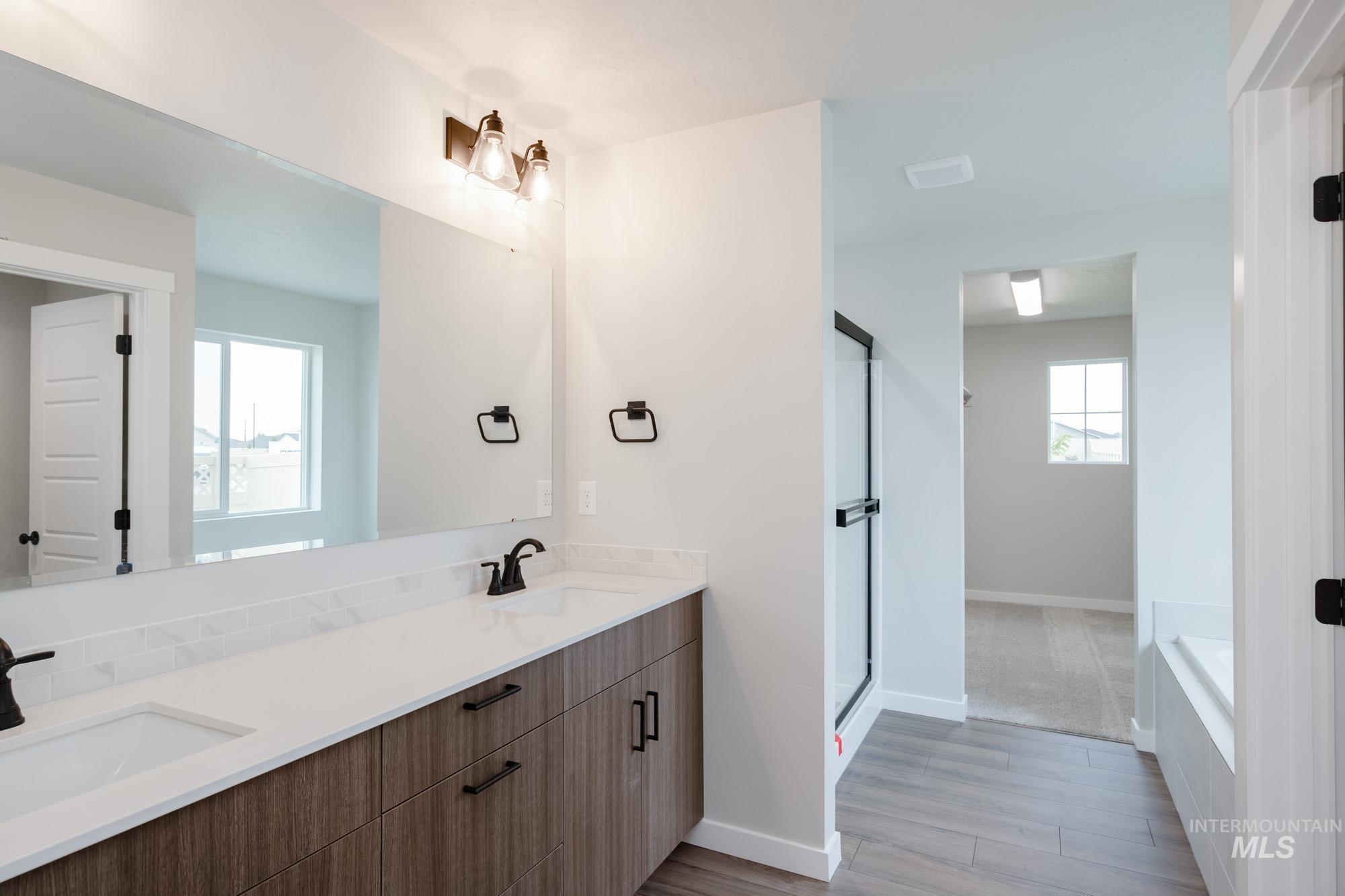 16834 Carlin Ave, Caldwell, Idaho 83607, 4 Bedrooms, 2 Bathrooms, Residential For Sale, Price $465,990,MLS 98957779