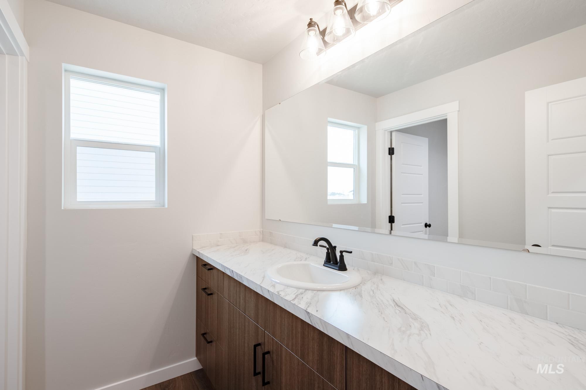 16834 Carlin Ave, Caldwell, Idaho 83607, 4 Bedrooms, 2 Bathrooms, Residential For Sale, Price $465,990,MLS 98957779