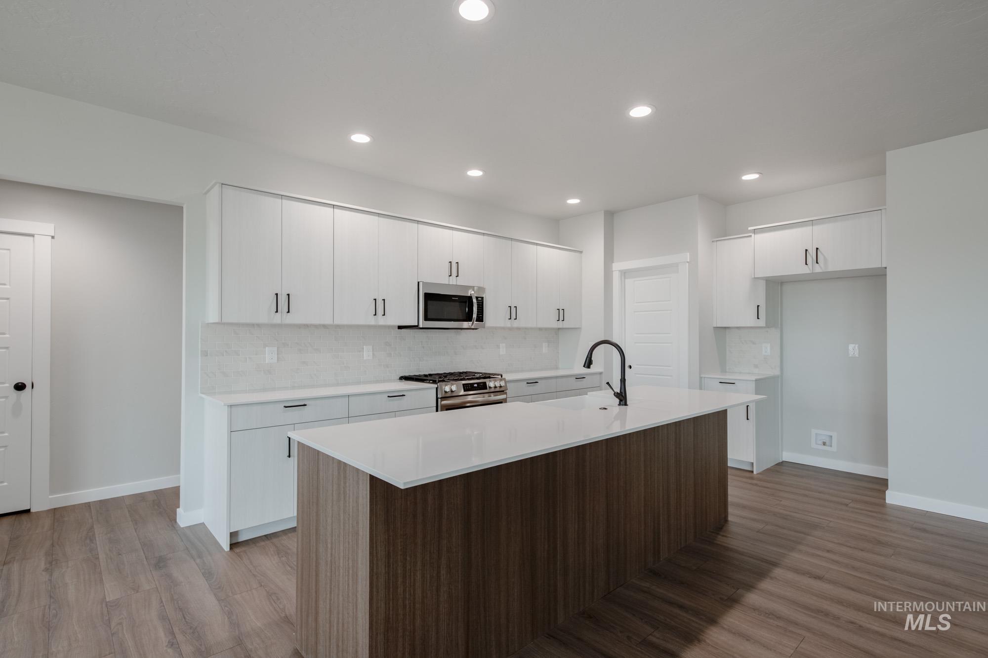 16834 Carlin Ave, Caldwell, Idaho 83607, 4 Bedrooms, 2 Bathrooms, Residential For Sale, Price $465,990,MLS 98957779