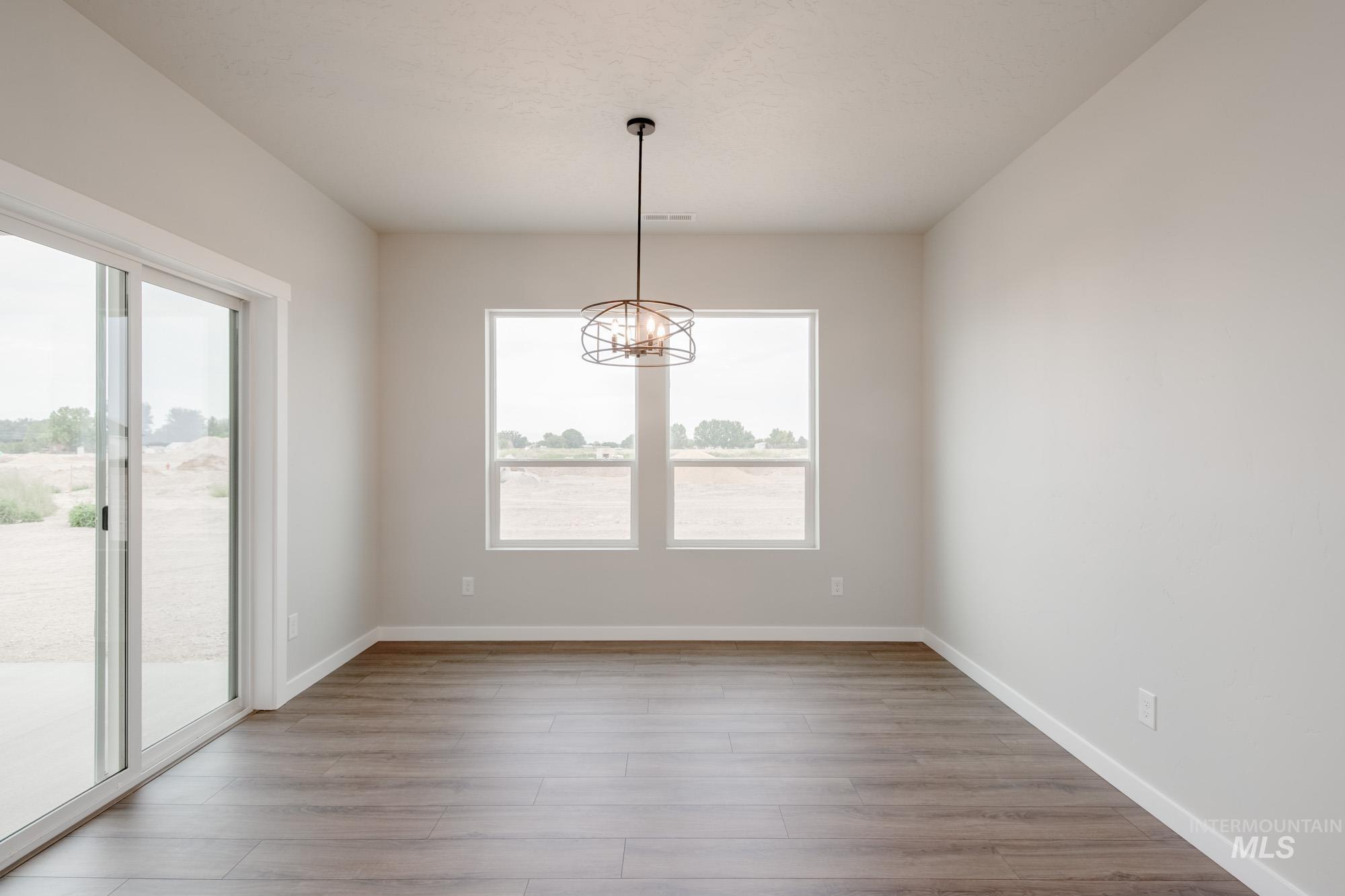 16834 Carlin Ave, Caldwell, Idaho 83607, 4 Bedrooms, 2 Bathrooms, Residential For Sale, Price $465,990,MLS 98957779