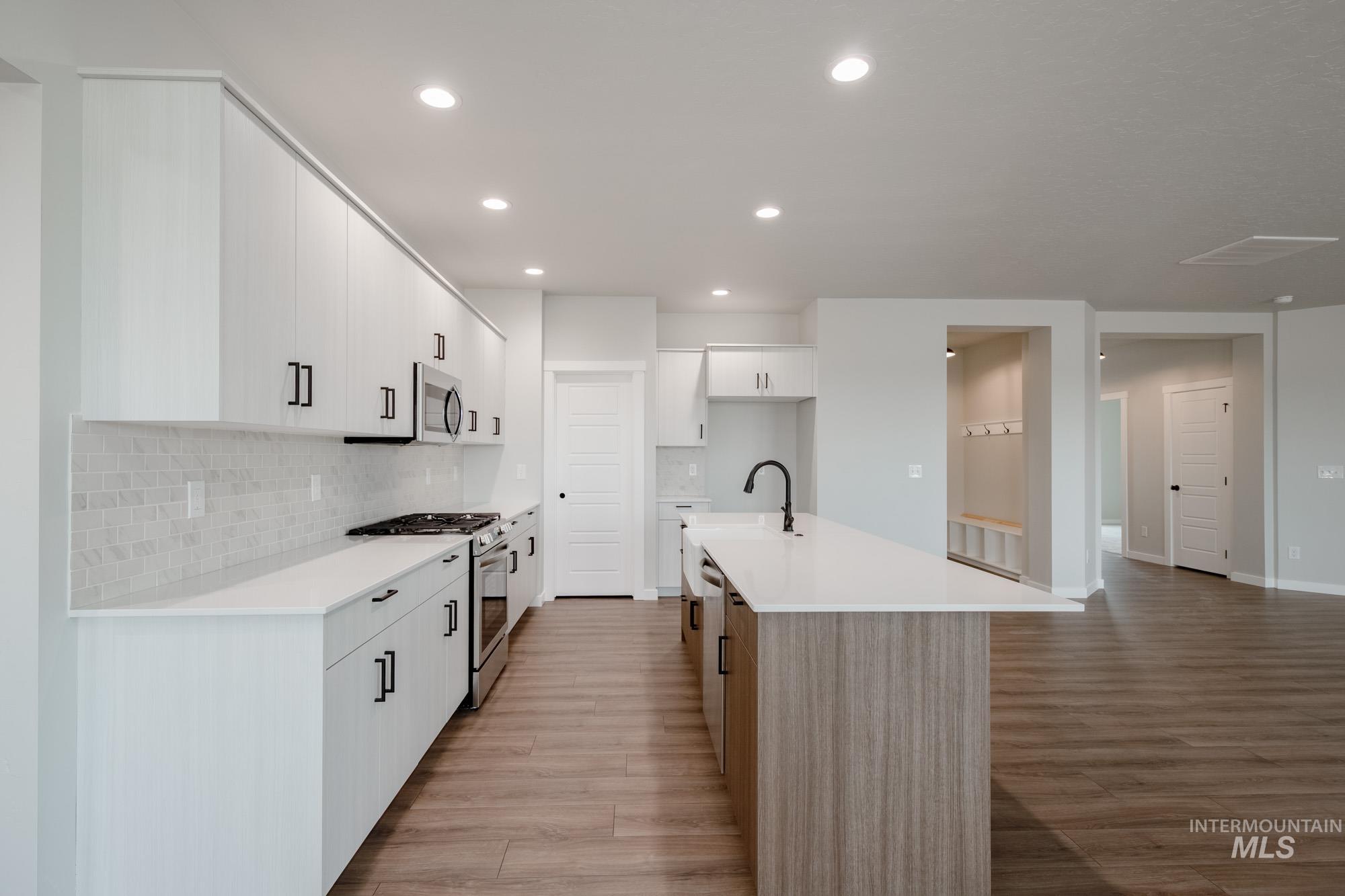 16834 Carlin Ave, Caldwell, Idaho 83607, 4 Bedrooms, 2 Bathrooms, Residential For Sale, Price $465,990,MLS 98957779