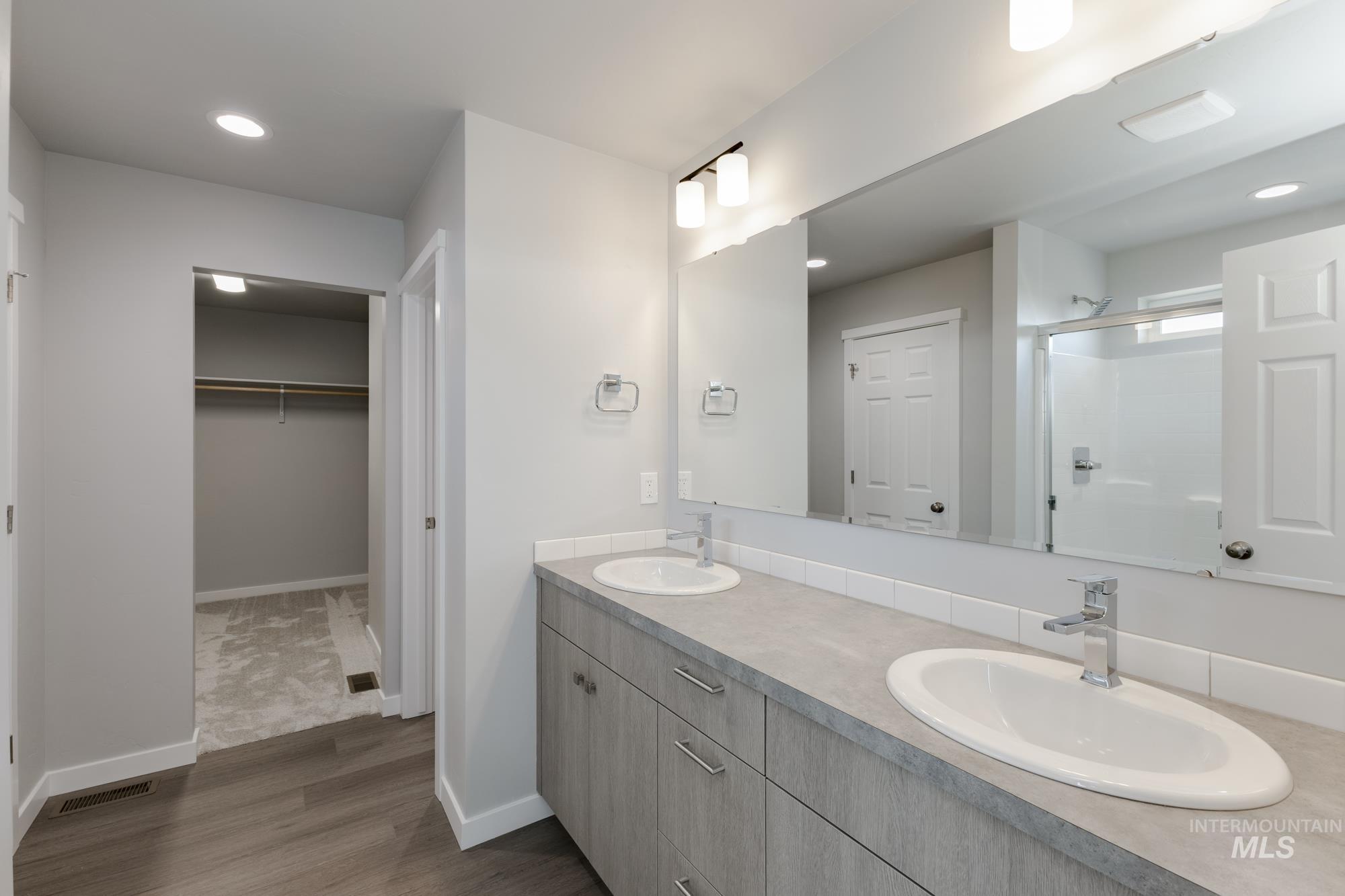 16262 Backfill Pl, Caldwell, Idaho 83607, 5 Bedrooms, 3 Bathrooms, Residential For Sale, Price $474,990,MLS 98957782