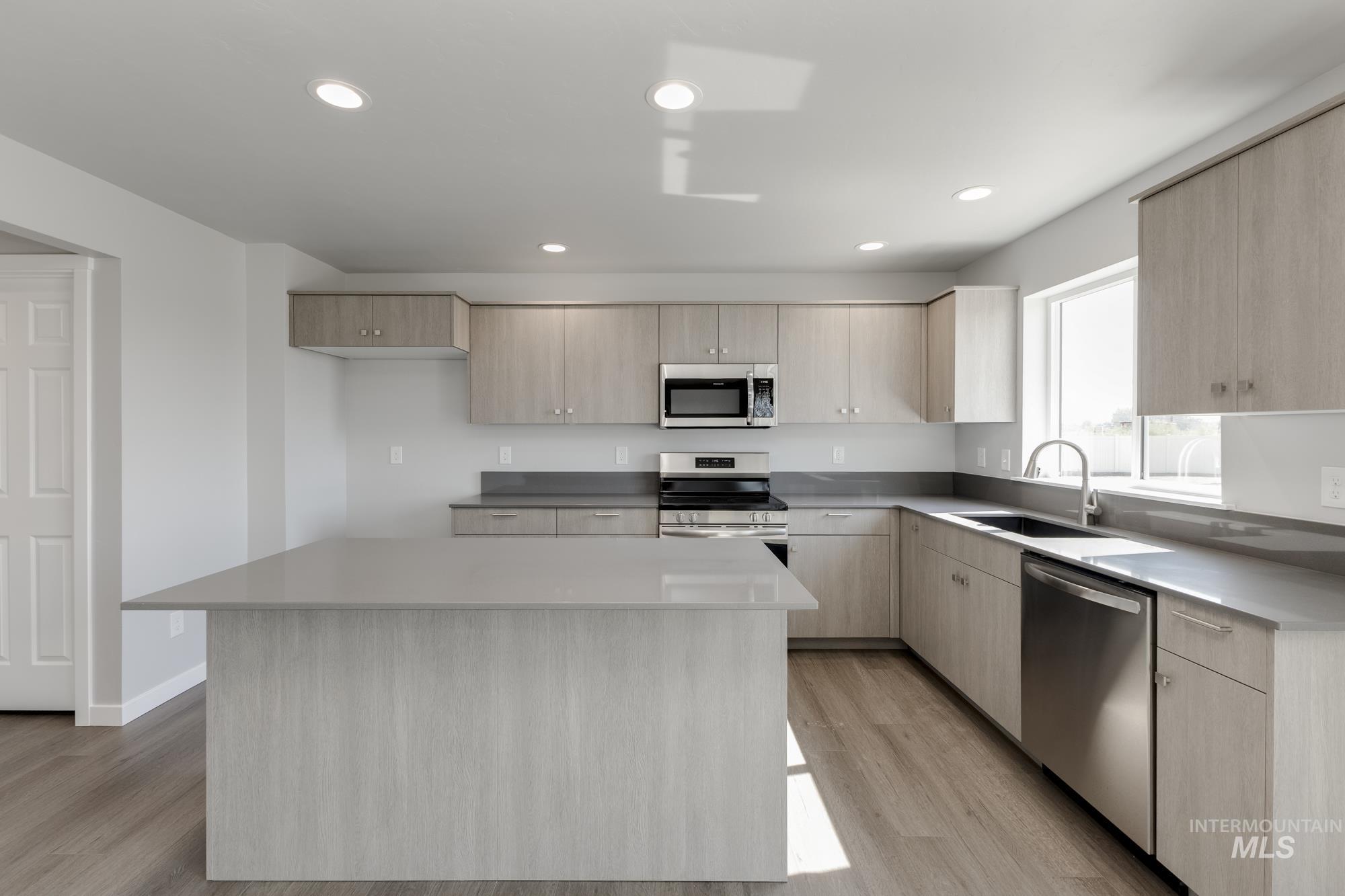 16262 Backfill Pl, Caldwell, Idaho 83607, 5 Bedrooms, 3 Bathrooms, Residential For Sale, Price $474,990,MLS 98957782