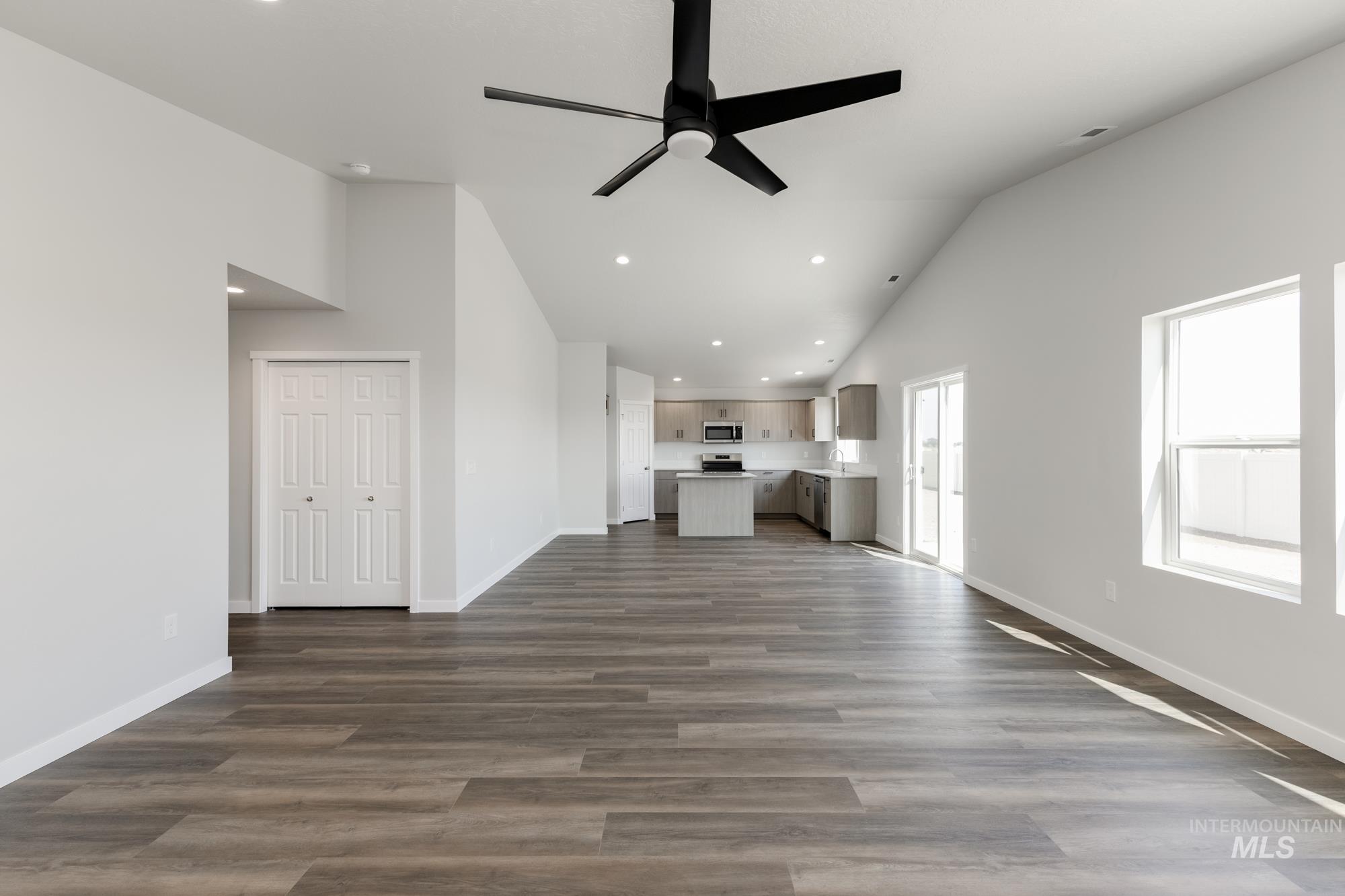 16334 Backfill Ave, Caldwell, Idaho 83607, 4 Bedrooms, 2 Bathrooms, Residential For Sale, Price $404,990,MLS 98957786