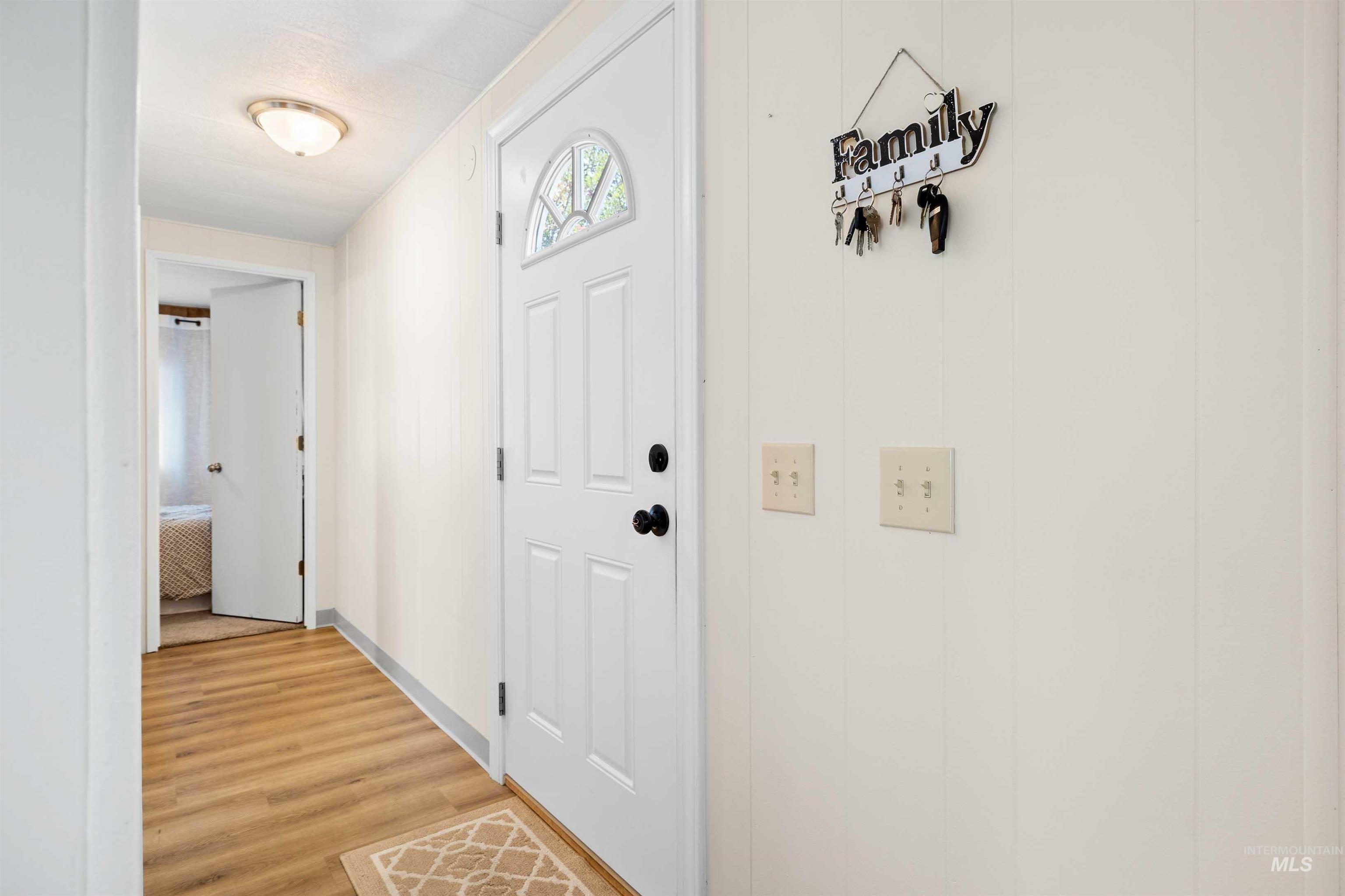 198 South Hills Rd #115, Twin Falls, Idaho 83301, 3 Bedrooms, 2 Bathrooms, Residential For Sale, Price $85,900,MLS 98957793