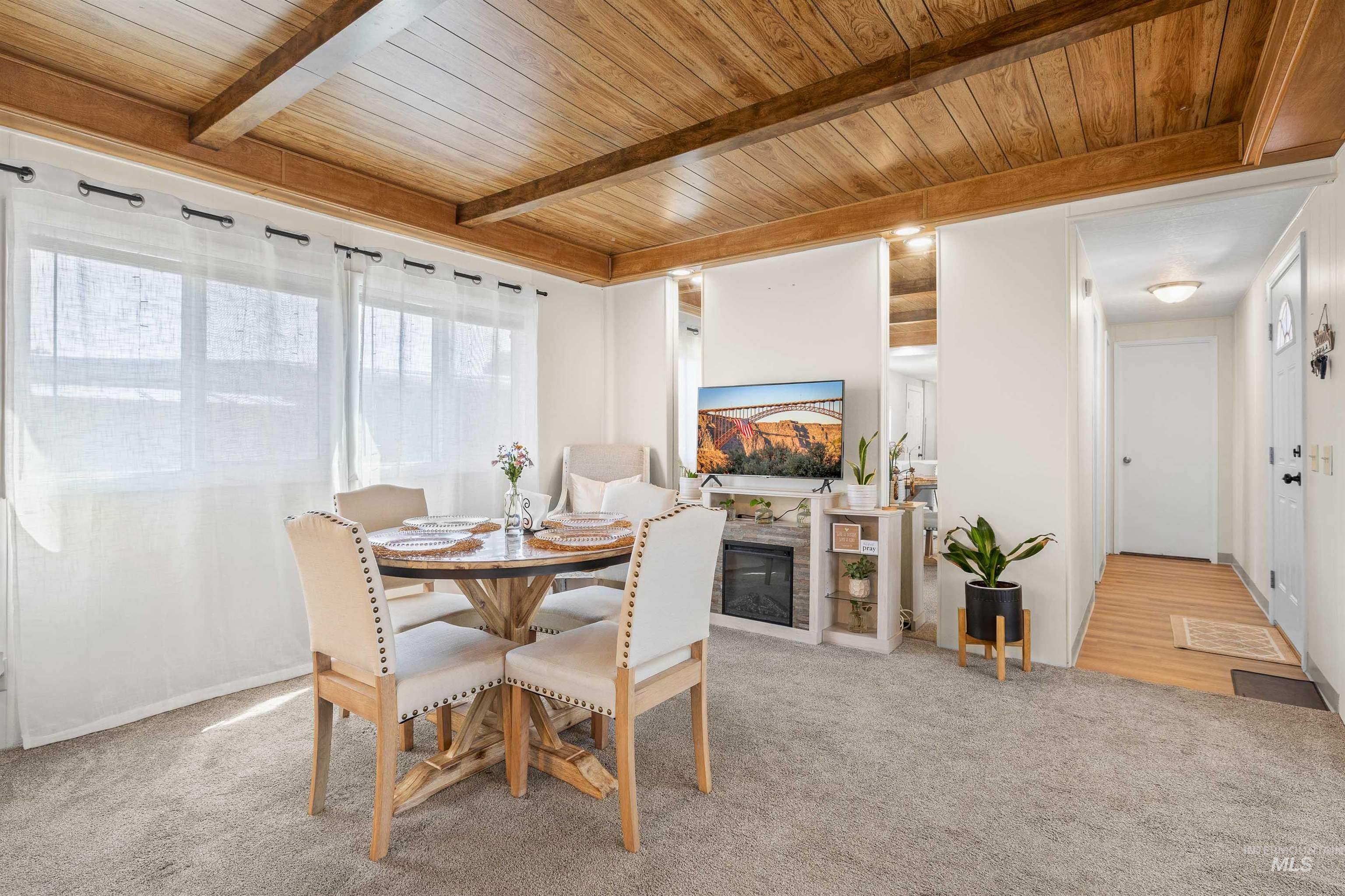 198 South Hills Rd #115, Twin Falls, Idaho 83301, 3 Bedrooms, 2 Bathrooms, Residential For Sale, Price $85,900,MLS 98957793