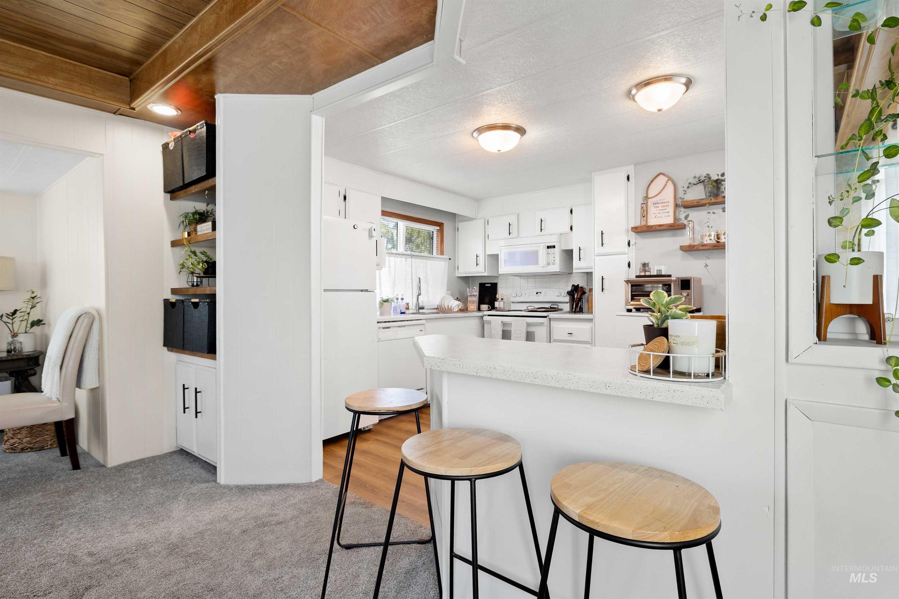 198 South Hills Rd #115, Twin Falls, Idaho 83301, 3 Bedrooms, 2 Bathrooms, Residential For Sale, Price $85,900,MLS 98957793