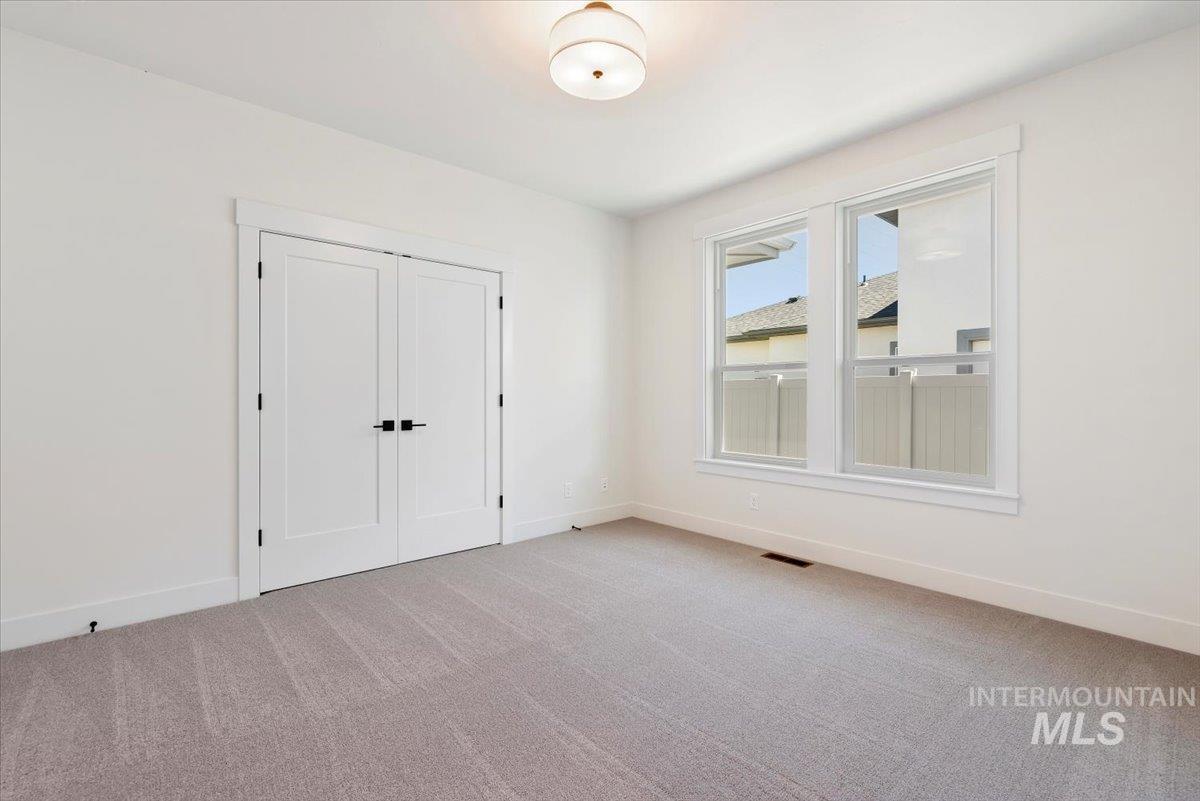 1122 W Tida, Meridian, Idaho 83646, 3 Bedrooms, 2 Bathrooms, Residential For Sale, Price $737,519,MLS 98957799