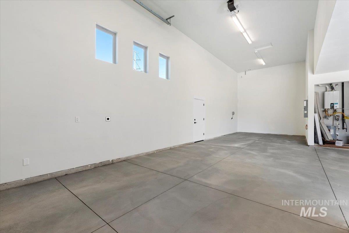 1122 W Tida, Meridian, Idaho 83646, 3 Bedrooms, 2 Bathrooms, Residential For Sale, Price $737,519,MLS 98957799