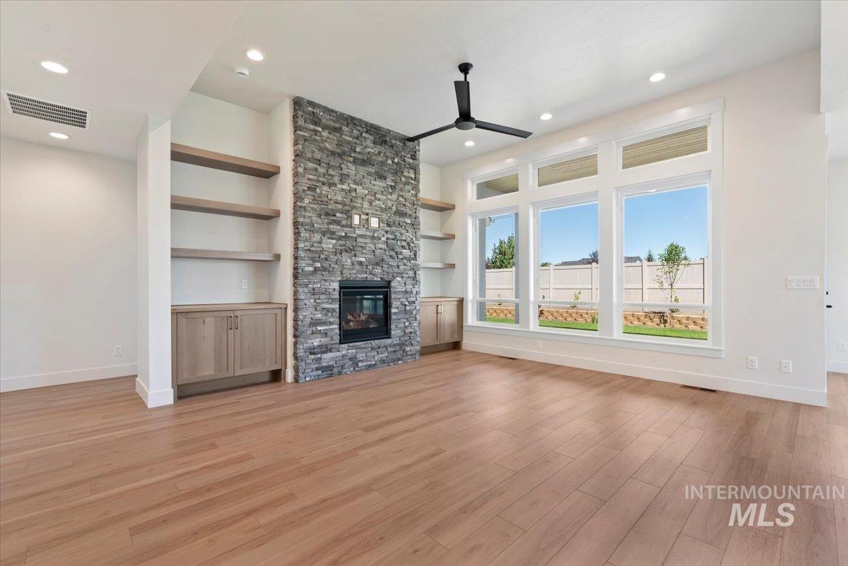 1122 W Tida, Meridian, Idaho 83646, 3 Bedrooms, 2 Bathrooms, Residential For Sale, Price $737,519,MLS 98957799