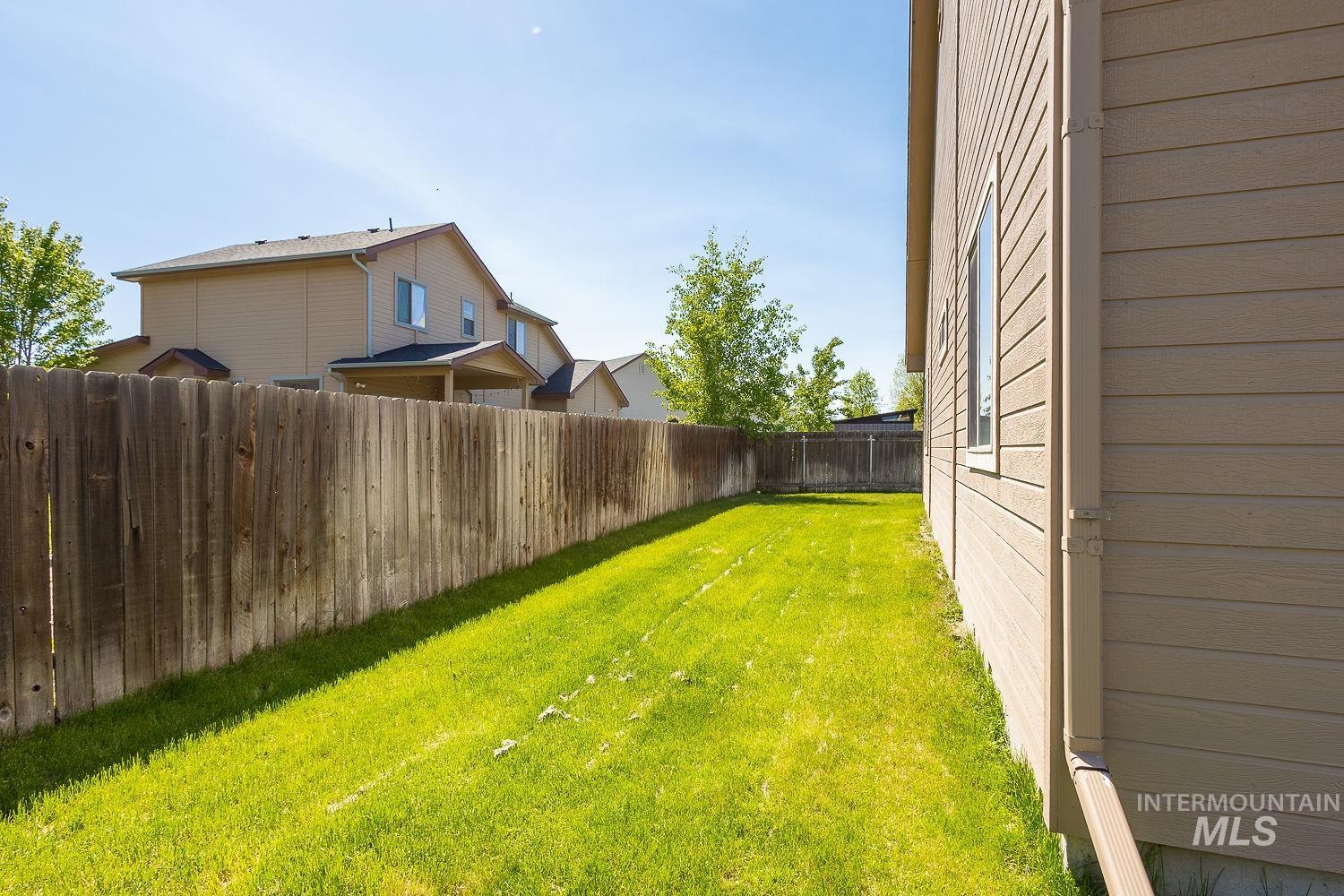 1102 N Little Camas Ave, Star, Idaho 83669, 3 Bedrooms, 2 Bathrooms, Residential For Sale, Price $455,000,MLS 98957802