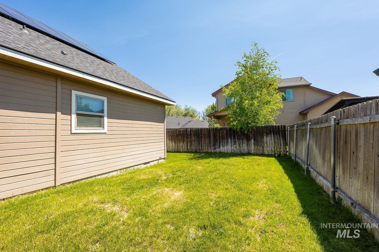 1102 N Little Camas Ave, Star, Idaho 83669, 3 Bedrooms, 2 Bathrooms, Residential For Sale, Price $455,000,MLS 98957802