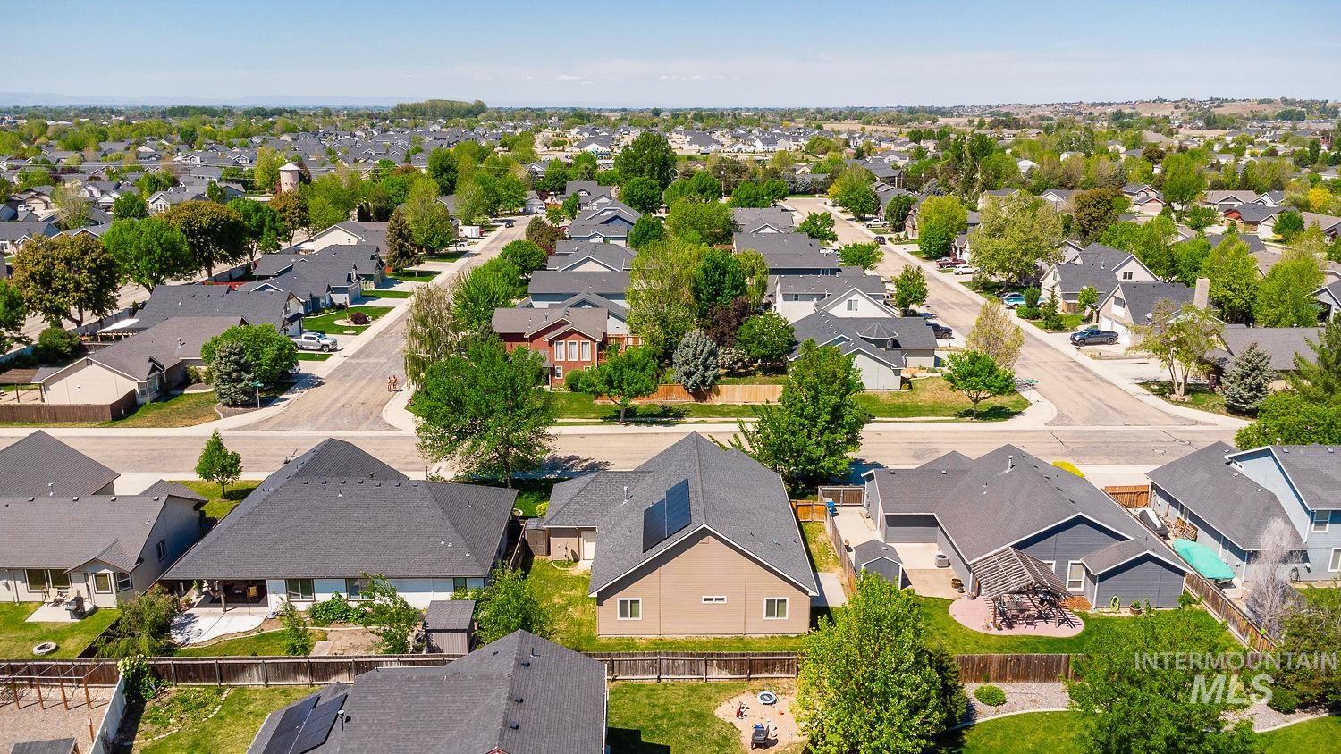 1102 N Little Camas Ave, Star, Idaho 83669, 3 Bedrooms, 2 Bathrooms, Residential For Sale, Price $455,000,MLS 98957802