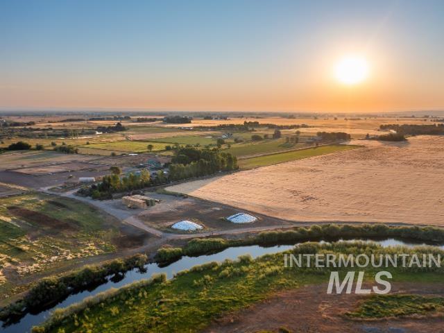 6891 W 2000 S, Rexburg, Idaho 83440, 3 Bedrooms, 2 Bathrooms, Farm & Ranch For Sale, Price $17,275,500, 98957804