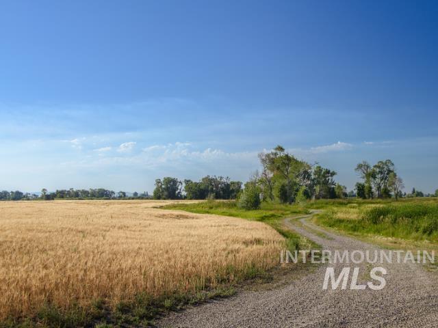 6891 W 2000 S, Rexburg, Idaho 83440, 3 Bedrooms, 2 Bathrooms, Farm & Ranch For Sale, Price $17,275,500, 98957804