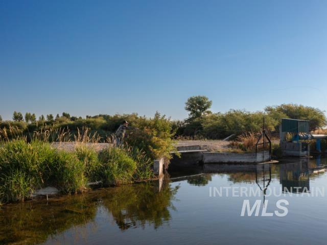 6891 W 2000 S, Rexburg, Idaho 83440, 3 Bedrooms, 2 Bathrooms, Farm & Ranch For Sale, Price $17,275,500, 98957804
