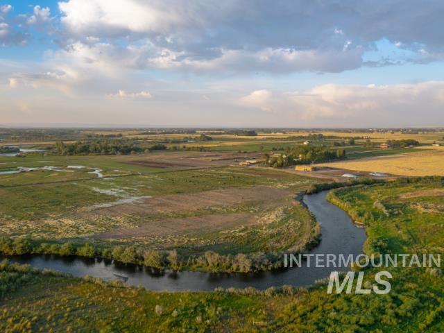 6891 W 2000 S, Rexburg, Idaho 83440, 3 Bedrooms, 2 Bathrooms, Farm & Ranch For Sale, Price $17,275,500, 98957804