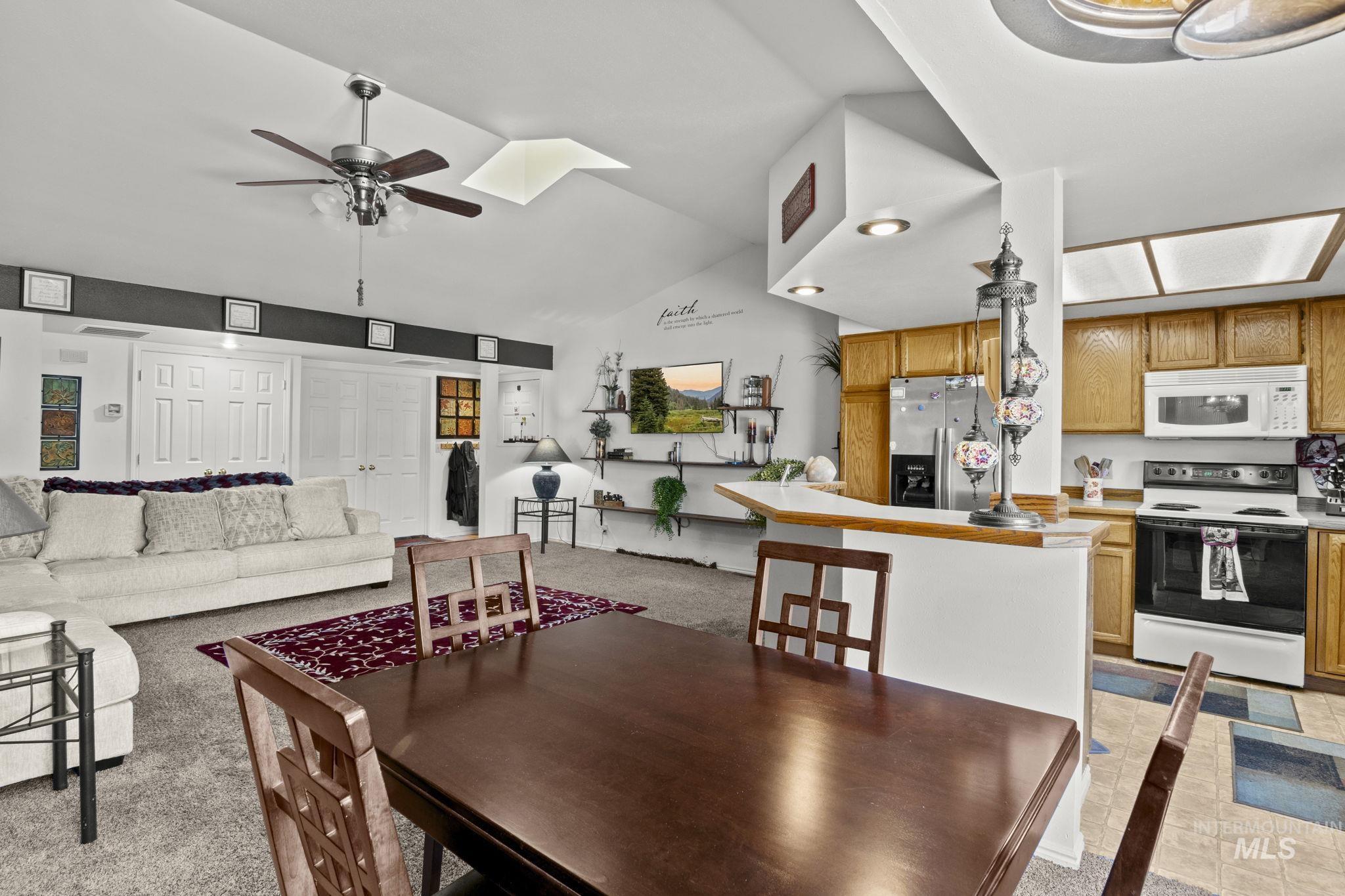 355 Elm Street North #A-7, Twin Falls, Idaho 83301, 3 Bedrooms, 2 Bathrooms, Residential For Sale, Price $250,000, 98957823