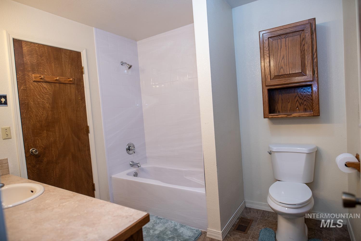 5940 SE 4th Ave, New Plymouth, Idaho 83655, 3 Bedrooms, 2 Bathrooms, Residential For Sale, Price $1,175,000,MLS 98957831