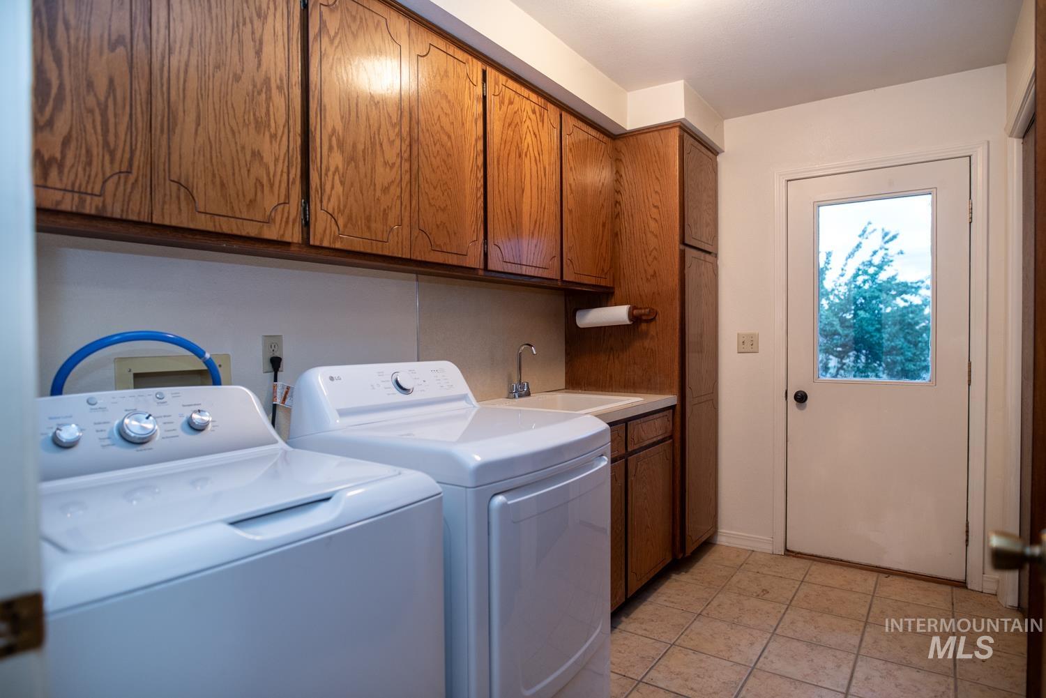 5940 SE 4th Ave, New Plymouth, Idaho 83655, 3 Bedrooms, 2 Bathrooms, Residential For Sale, Price $1,175,000,MLS 98957831