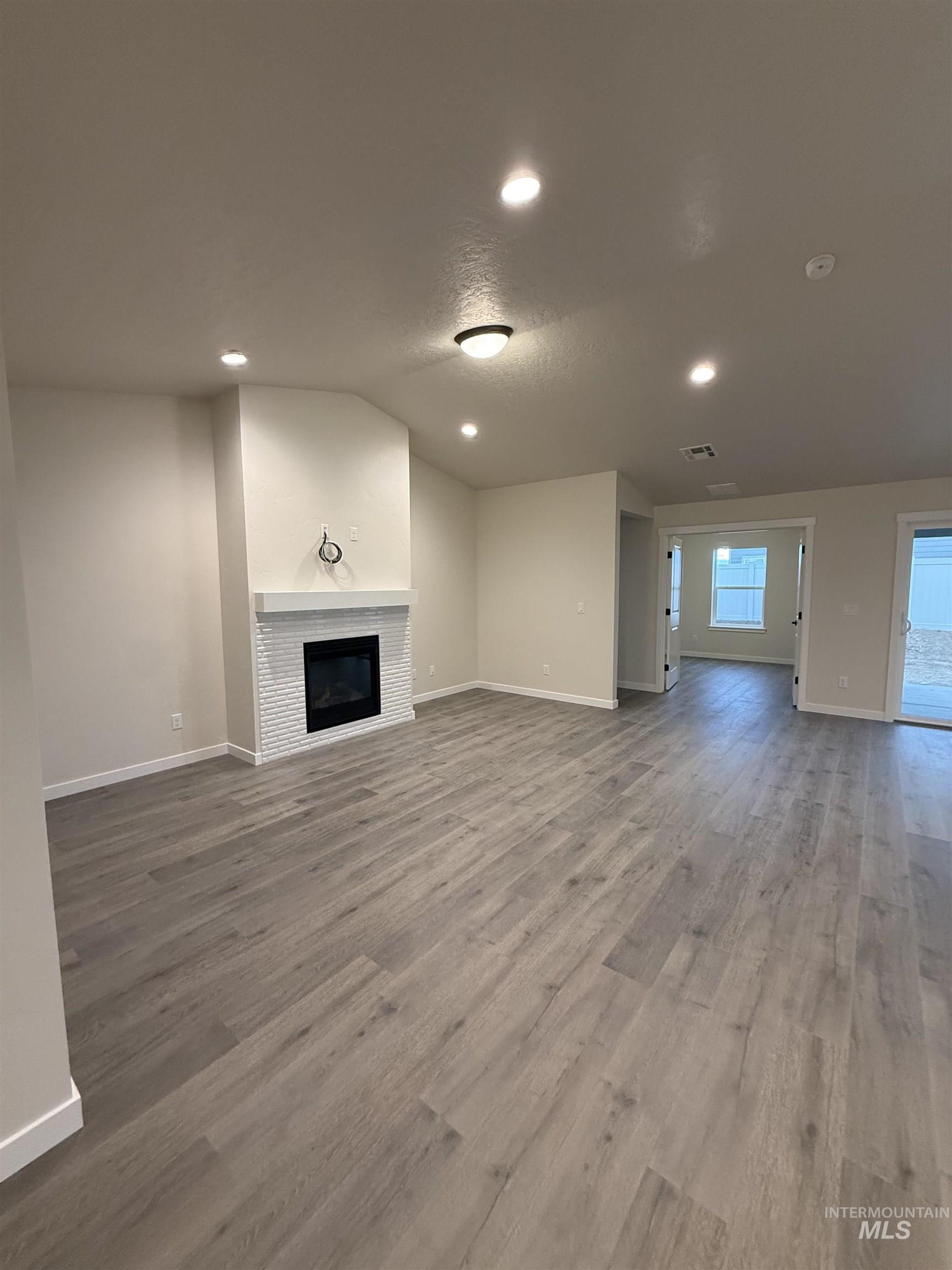 17187 N Sancho Way, Nampa, Idaho 83687, 3 Bedrooms, 2 Bathrooms, Residential For Sale, Price $479,974,MLS 98957836