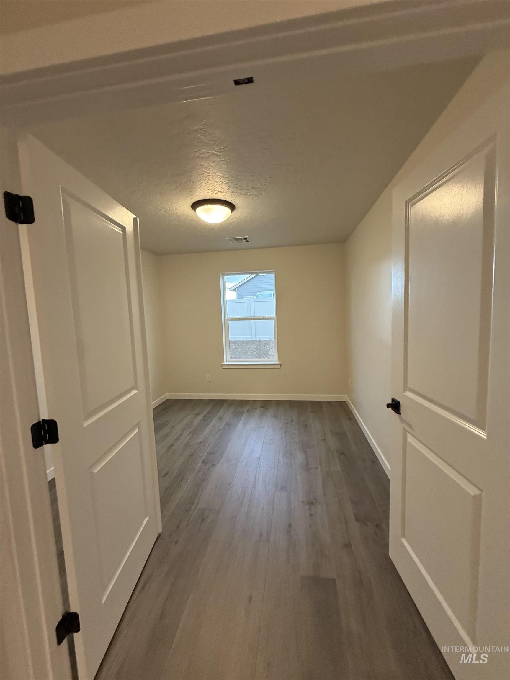 17187 N Sancho Way, Nampa, Idaho 83687, 3 Bedrooms, 2 Bathrooms, Residential For Sale, Price $479,974,MLS 98957836