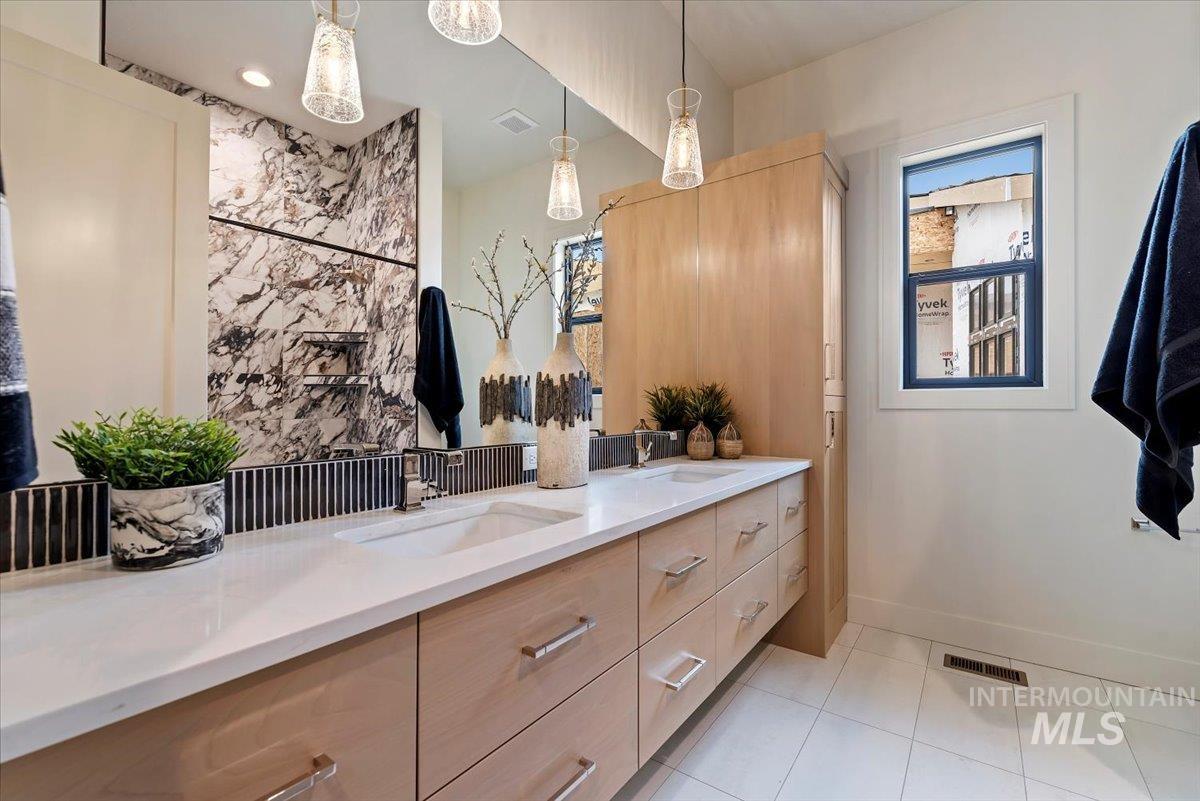 3471 N Harvest Moon Way, Eagle, Idaho 83616, 3 Bedrooms, 2.5 Bathrooms, Residential For Sale, Price $1,699,000,MLS 98957851