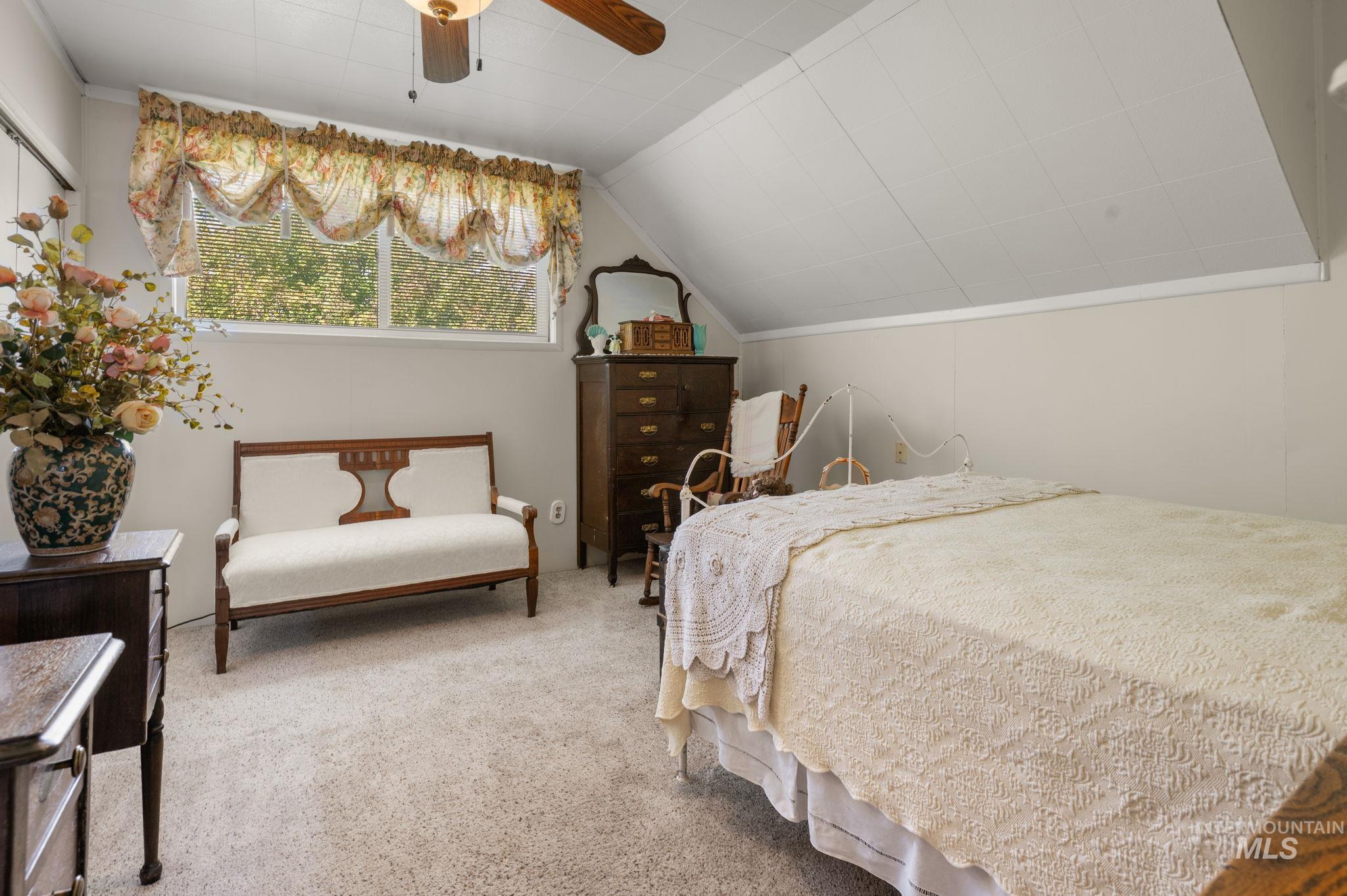 1233 8th Street, Clarkston, Washington 99403, 3 Bedrooms, 2 Bathrooms, Residential For Sale, Price $325,000,MLS 98957861