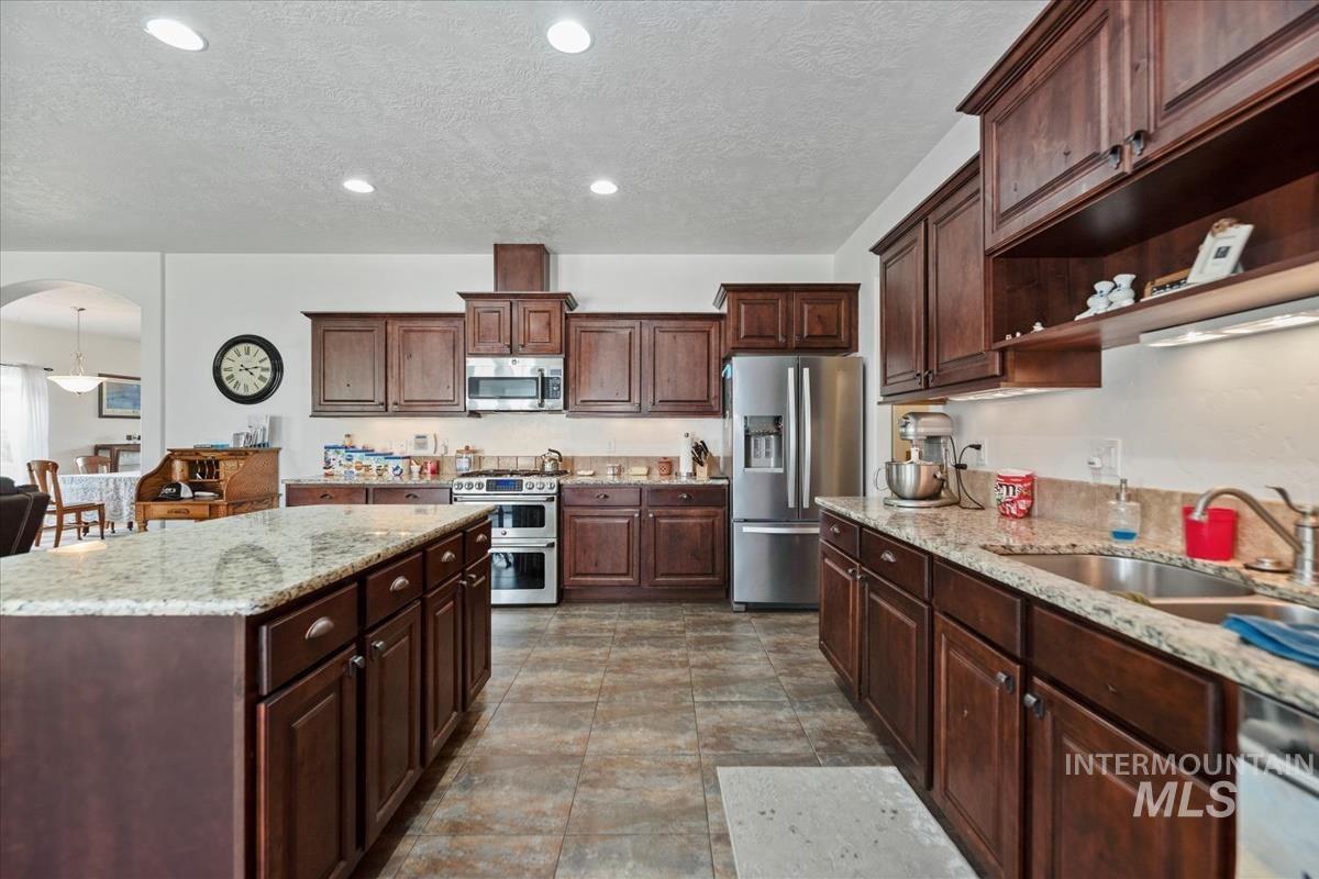 1406 W Crystal Falls Ave, Nampa, Idaho 83651, 4 Bedrooms, 3 Bathrooms, Residential For Sale, Price $694,999,MLS 98957866