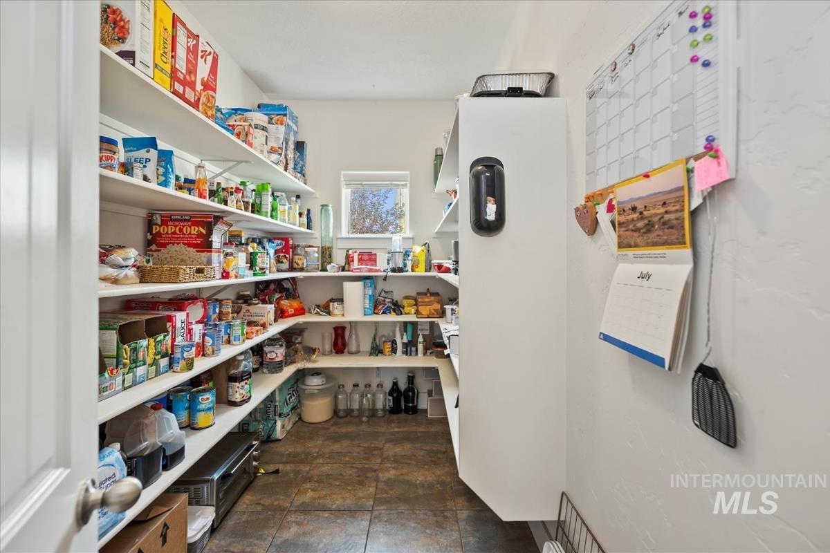 1406 W Crystal Falls Ave, Nampa, Idaho 83651, 4 Bedrooms, 3 Bathrooms, Residential For Sale, Price $694,999,MLS 98957866