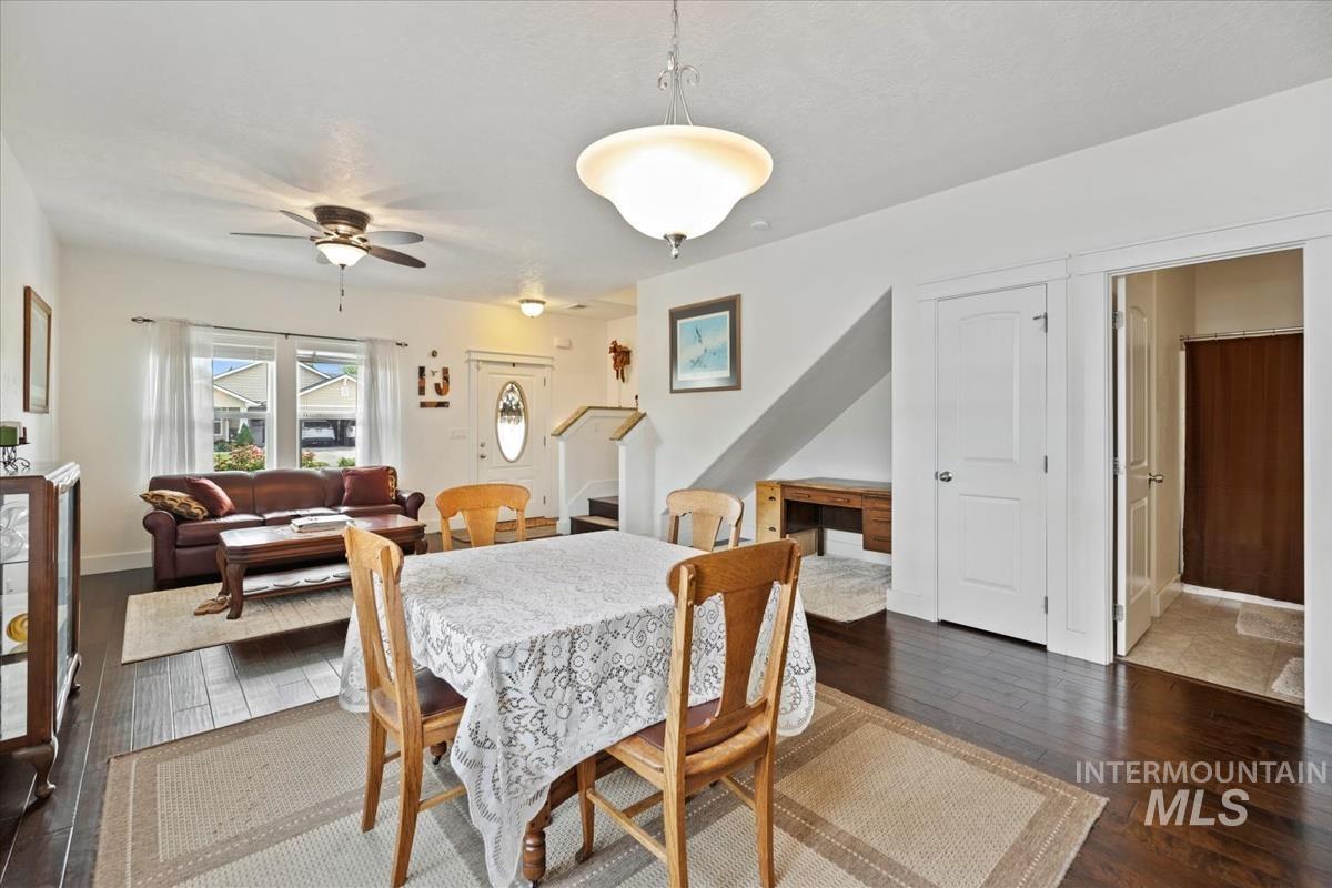 1406 W Crystal Falls Ave, Nampa, Idaho 83651, 4 Bedrooms, 3 Bathrooms, Residential For Sale, Price $694,999,MLS 98957866