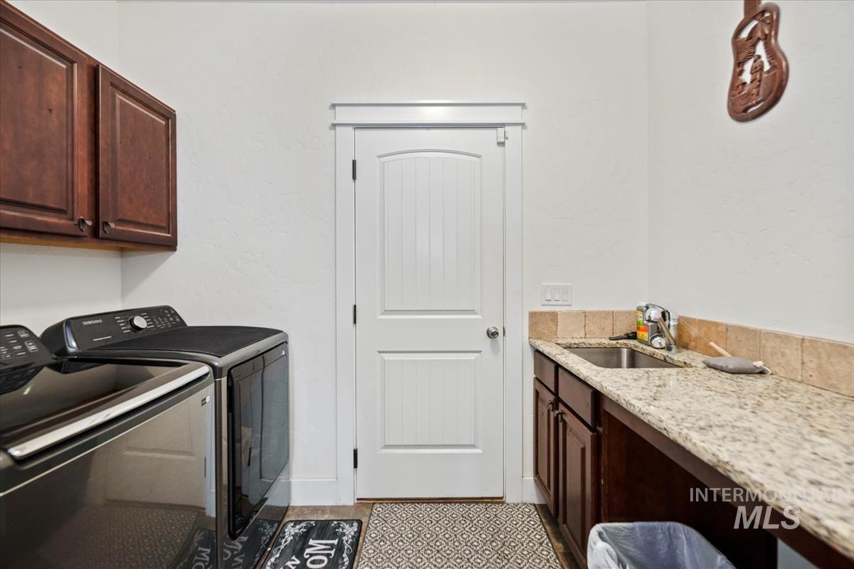 1406 W Crystal Falls Ave, Nampa, Idaho 83651, 4 Bedrooms, 3 Bathrooms, Residential For Sale, Price $694,999,MLS 98957866