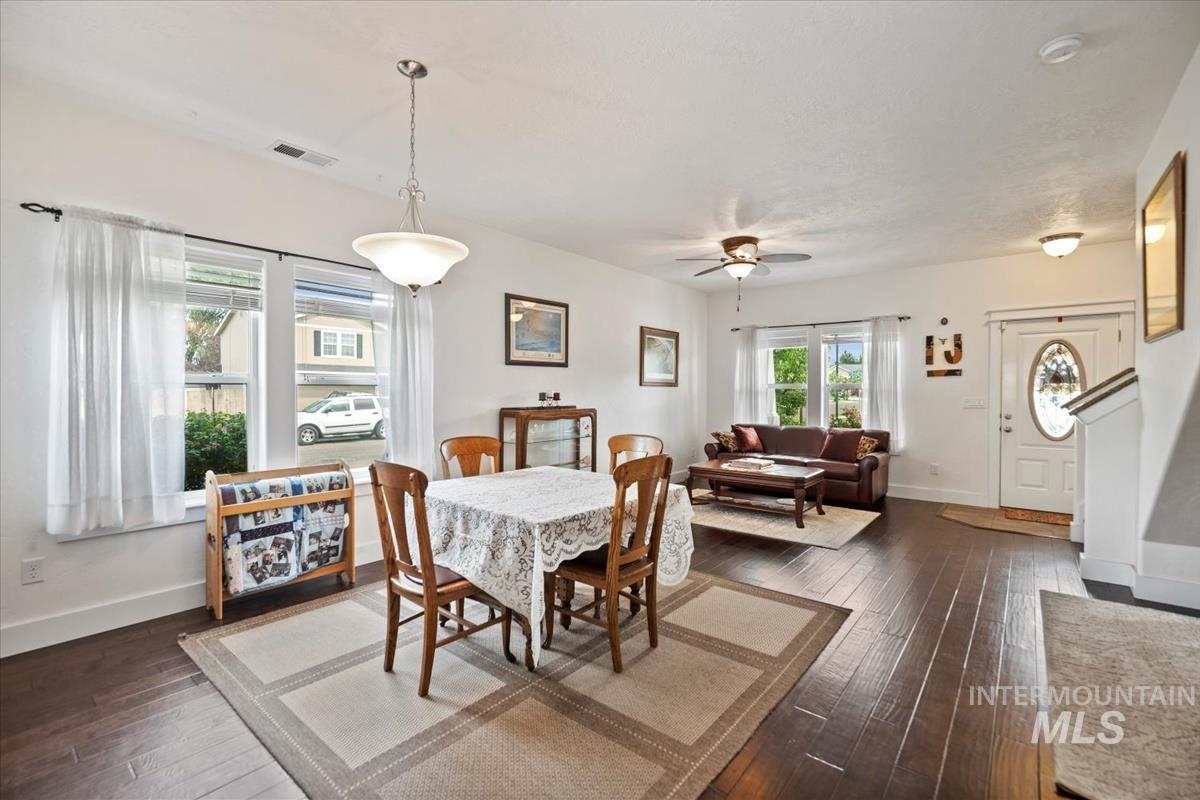 1406 W Crystal Falls Ave, Nampa, Idaho 83651, 4 Bedrooms, 3 Bathrooms, Residential For Sale, Price $694,999,MLS 98957866