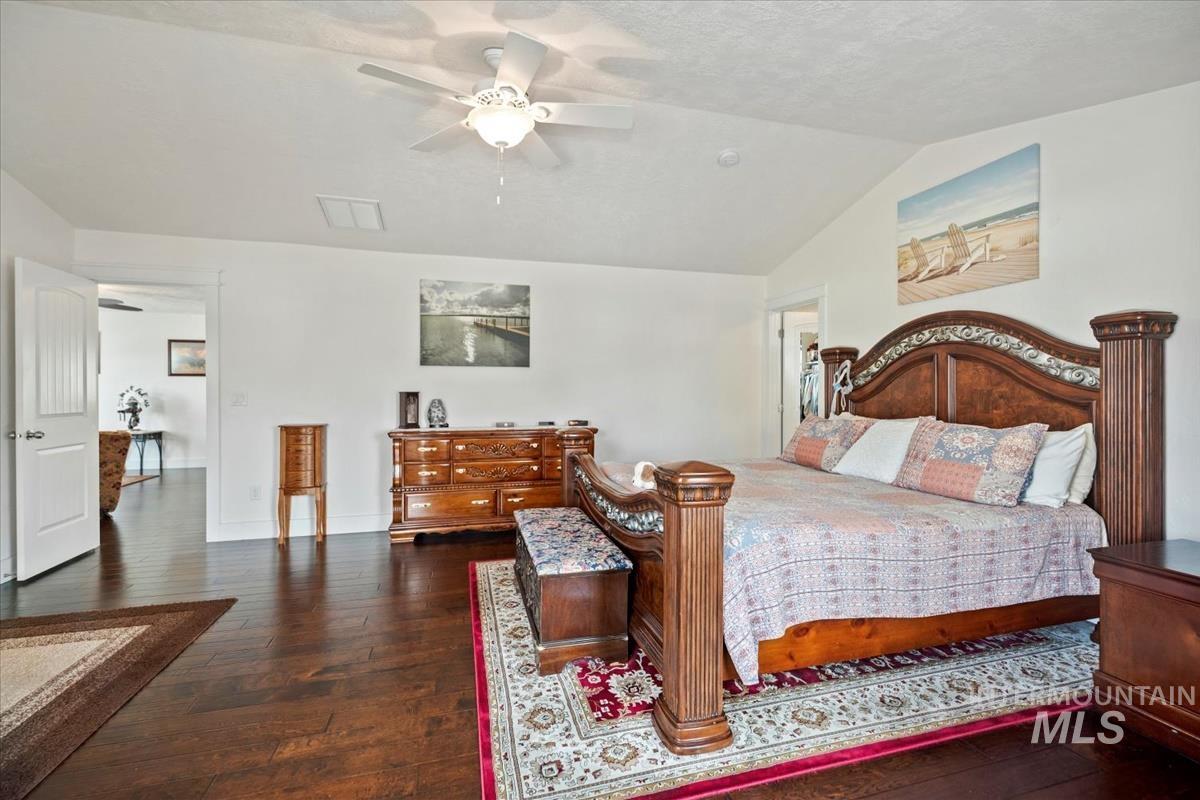 1406 W Crystal Falls Ave, Nampa, Idaho 83651, 4 Bedrooms, 3 Bathrooms, Residential For Sale, Price $694,999,MLS 98957866